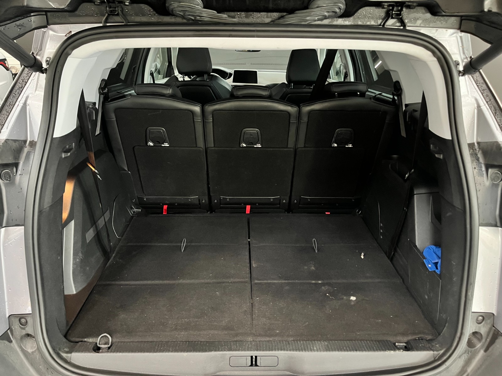 Photo véhicule PEUGEOT 5008