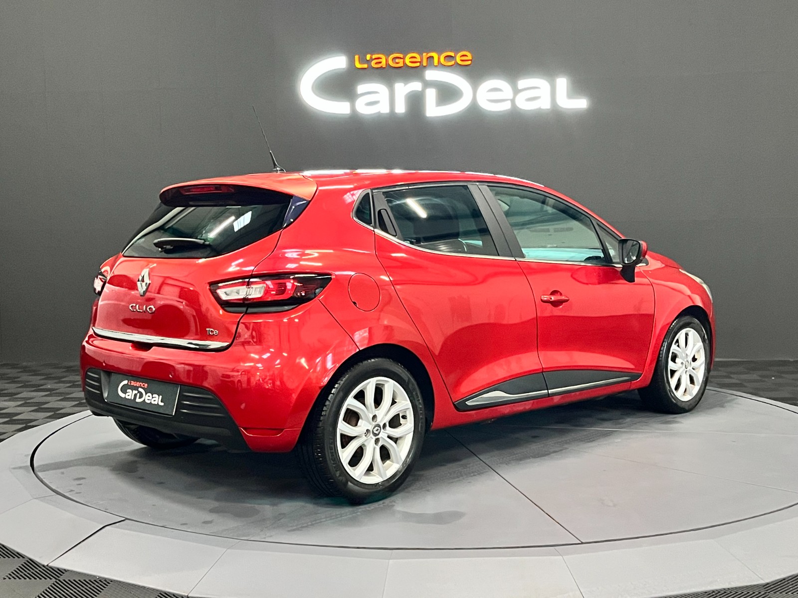 Photo véhicule RENAULT CLIO IV