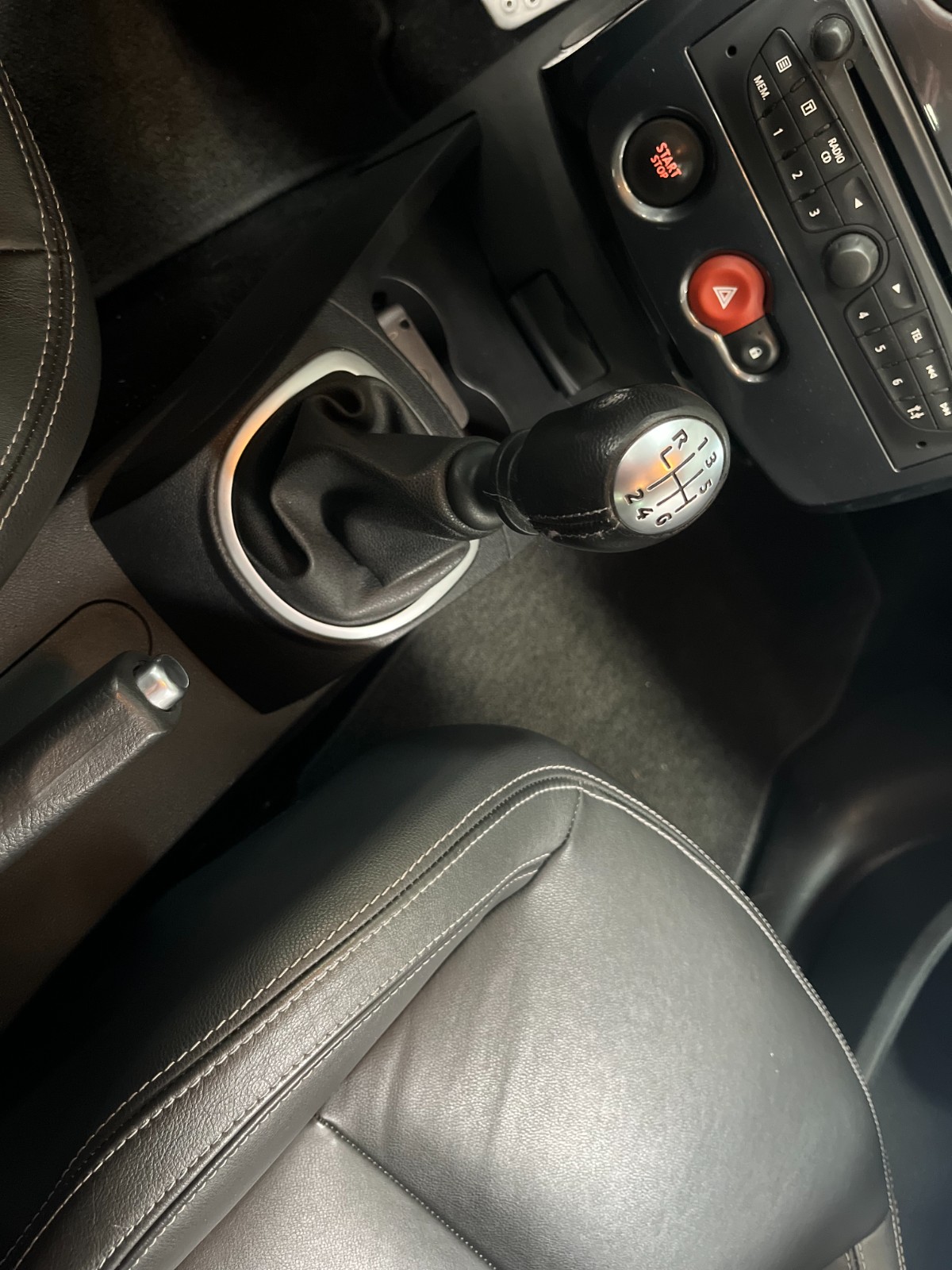 Photo véhicule RENAULT CLIO III