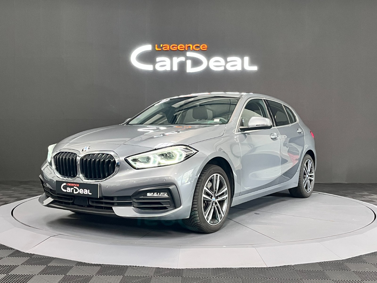 BMW SERIE 1 F40 116i 109 ch DKG7 Business Design