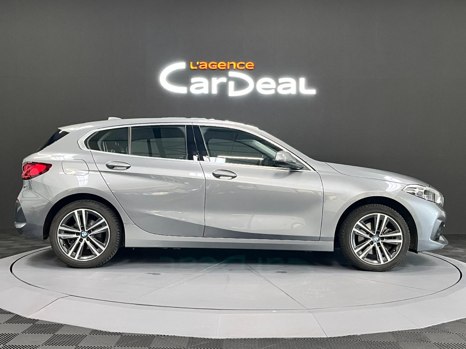 Photo véhicule BMW SERIE 1