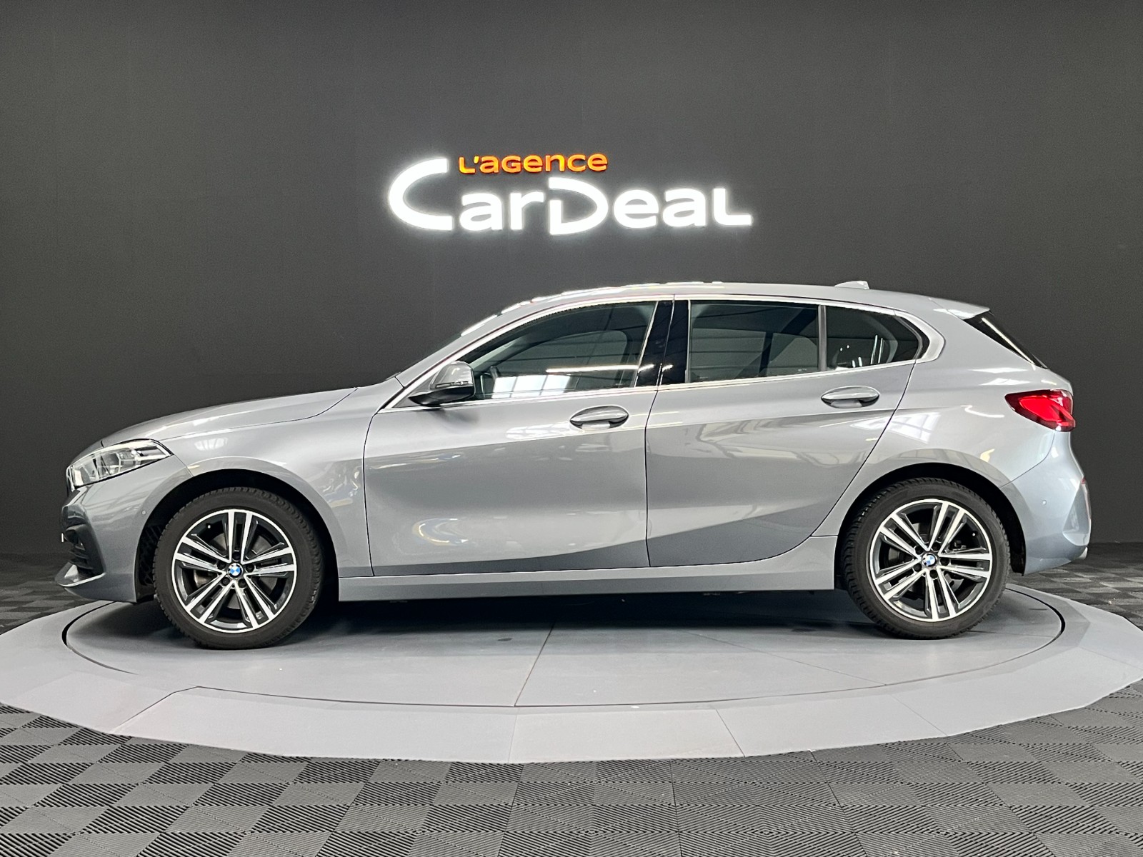 Photo véhicule BMW SERIE 1