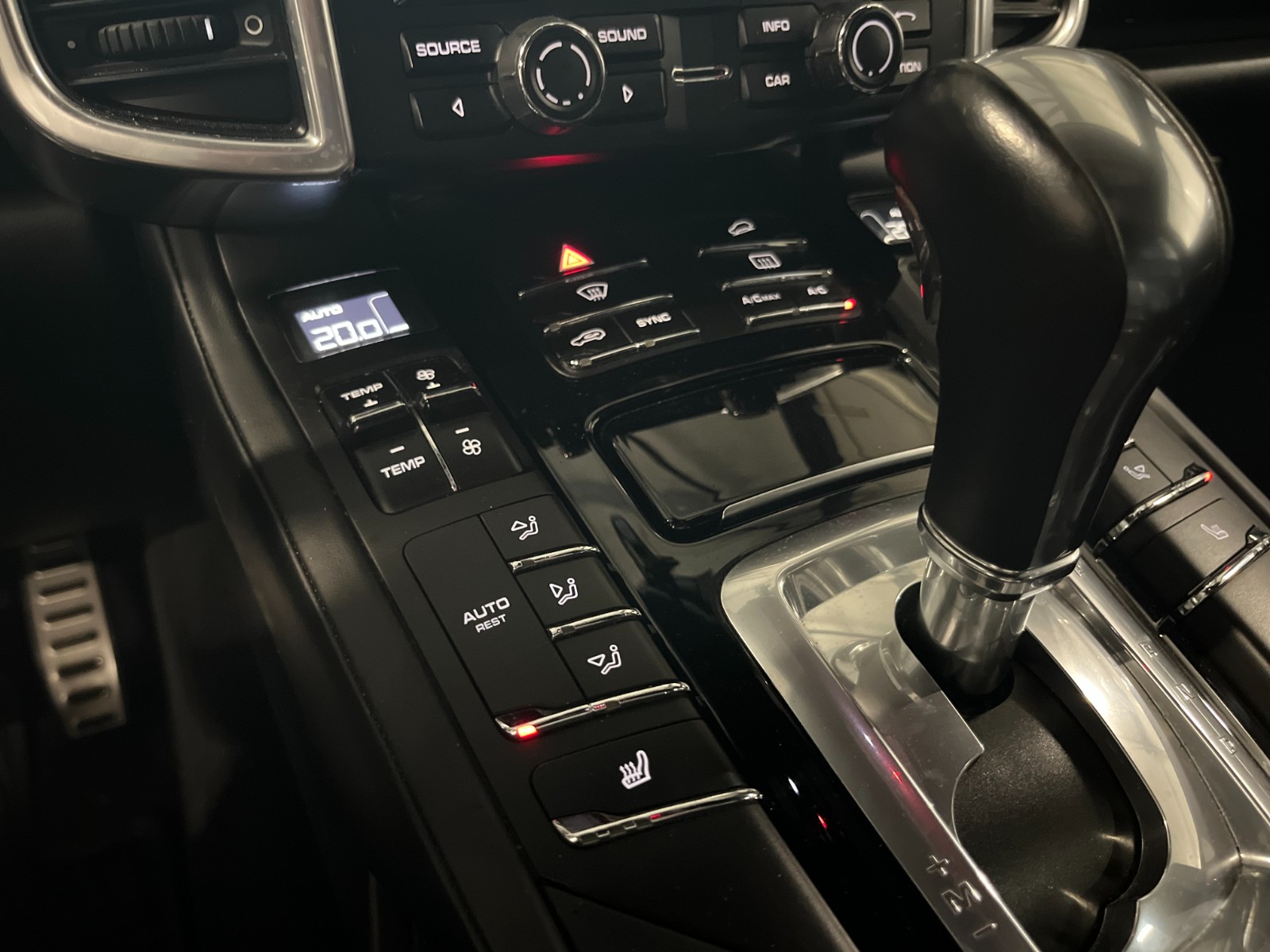 Photo véhicule PORSCHE CAYENNE