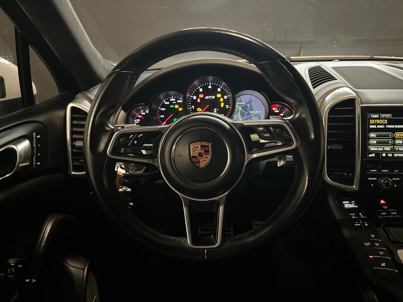 Photo véhicule PORSCHE CAYENNE