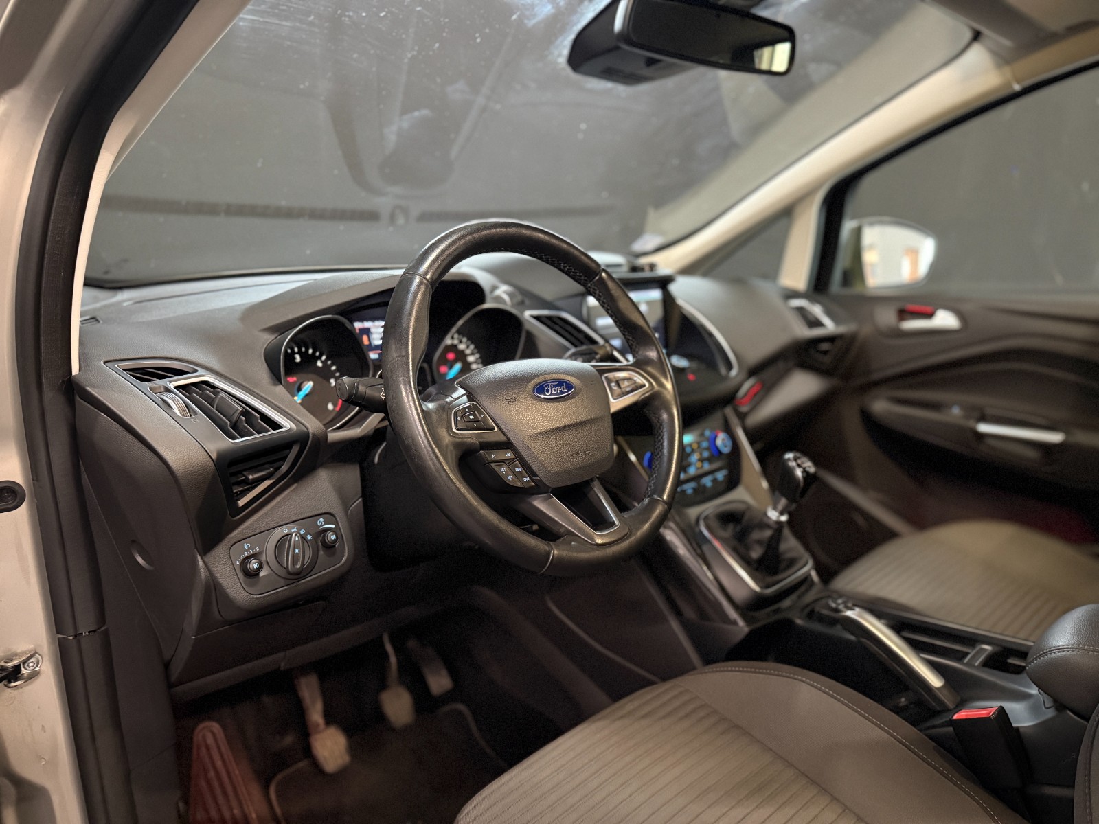 Photo véhicule FORD C-MAX