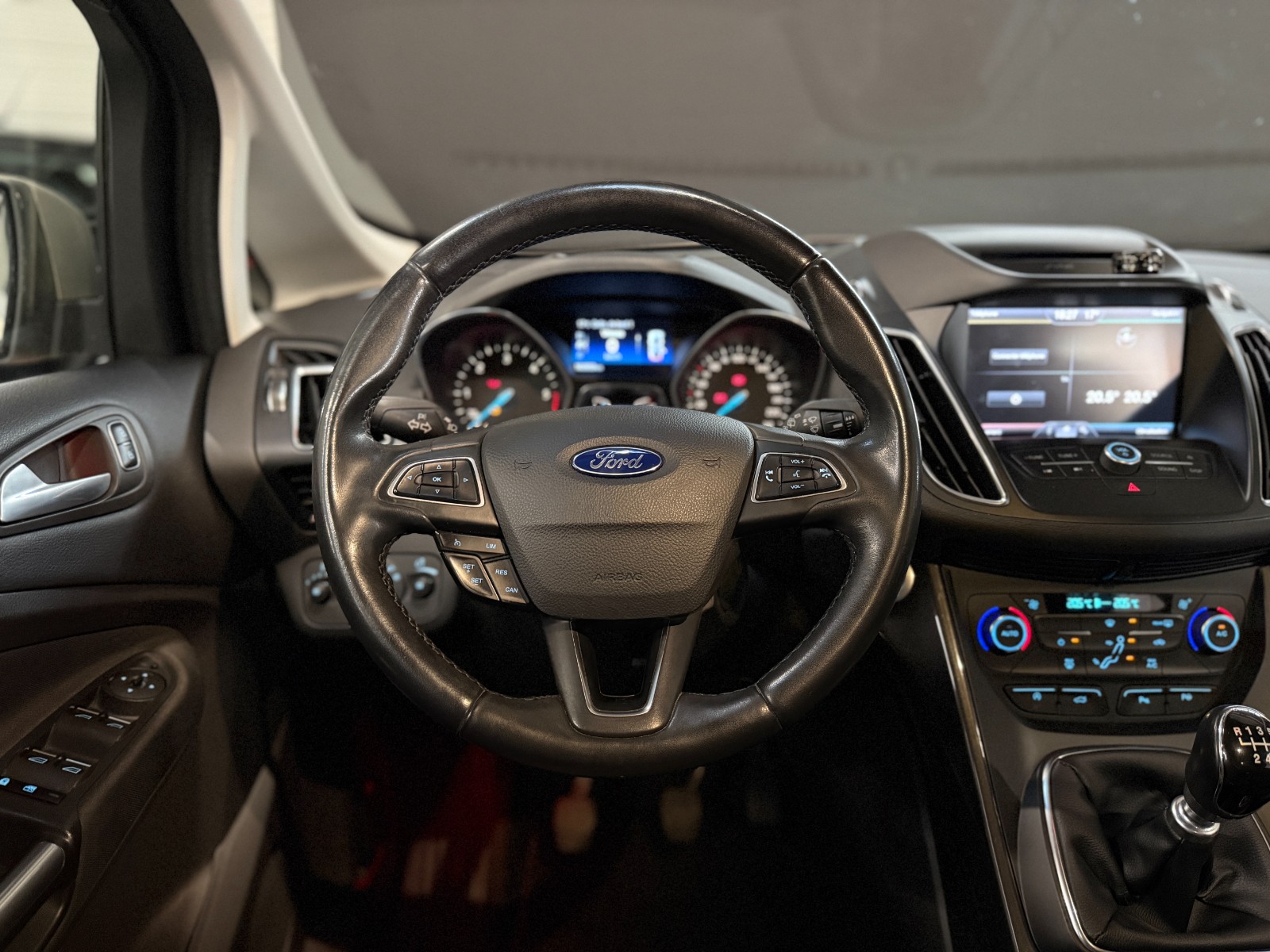 Photo véhicule FORD C-MAX