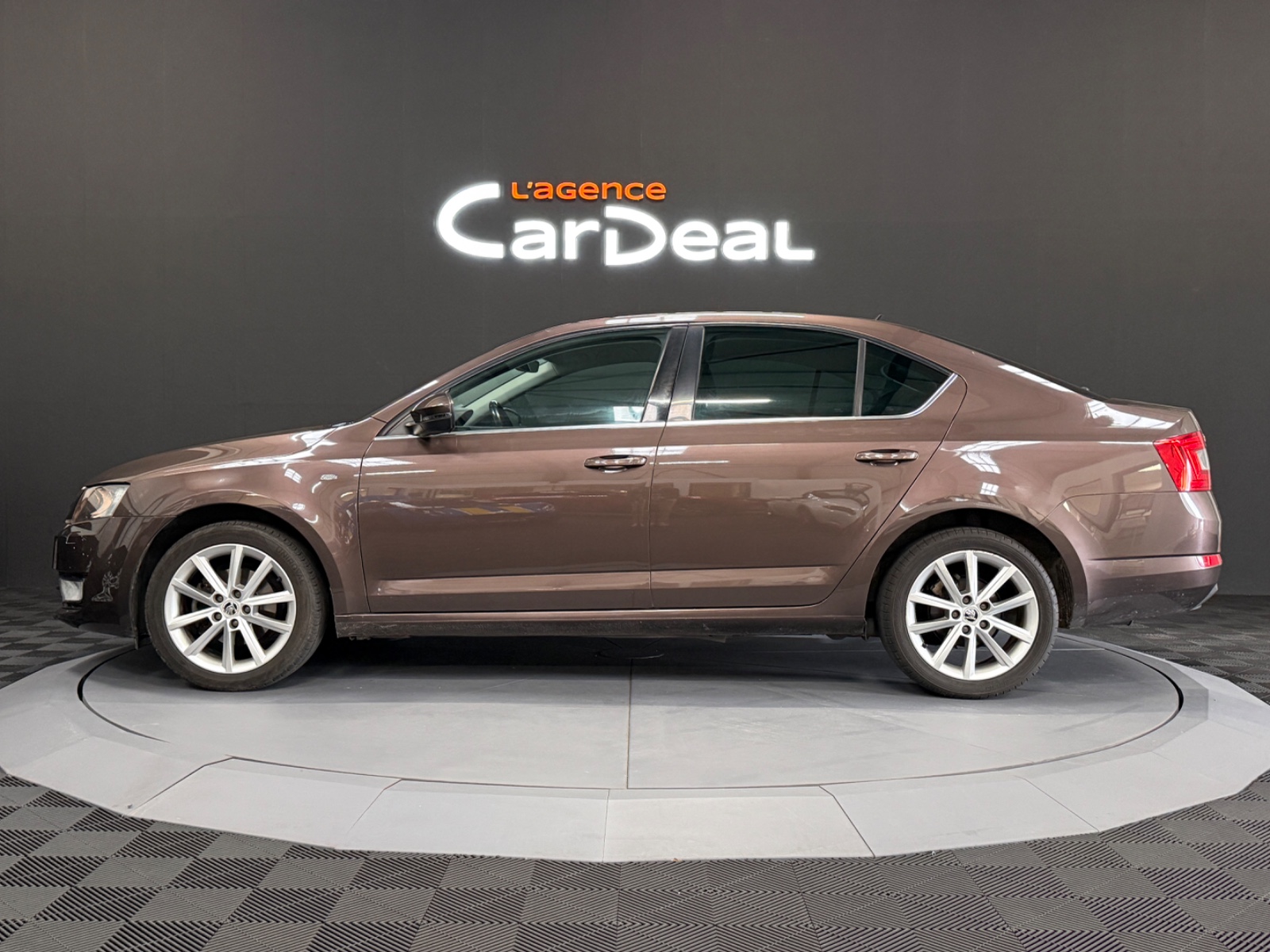 Photo véhicule SKODA OCTAVIA