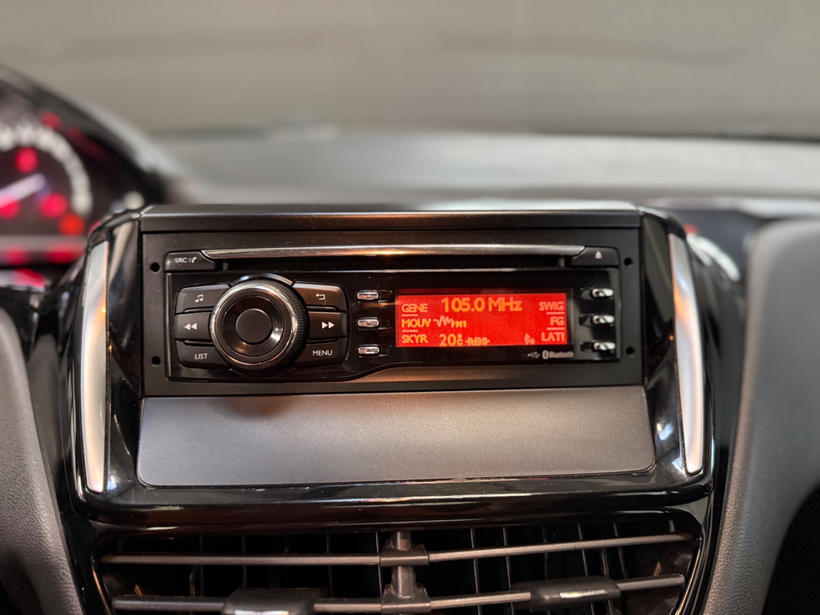 Photo véhicule PEUGEOT 208