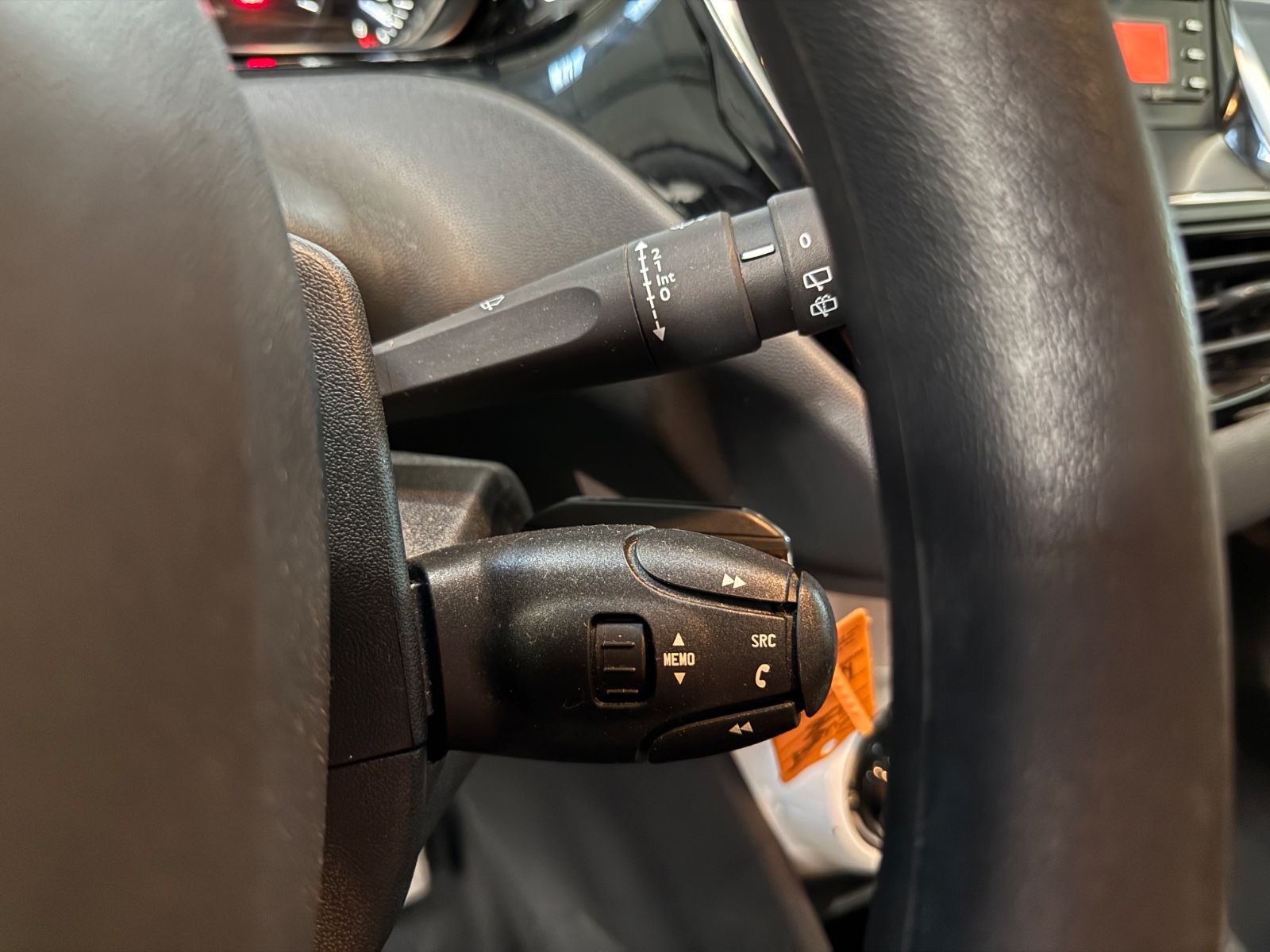 Photo véhicule PEUGEOT 208