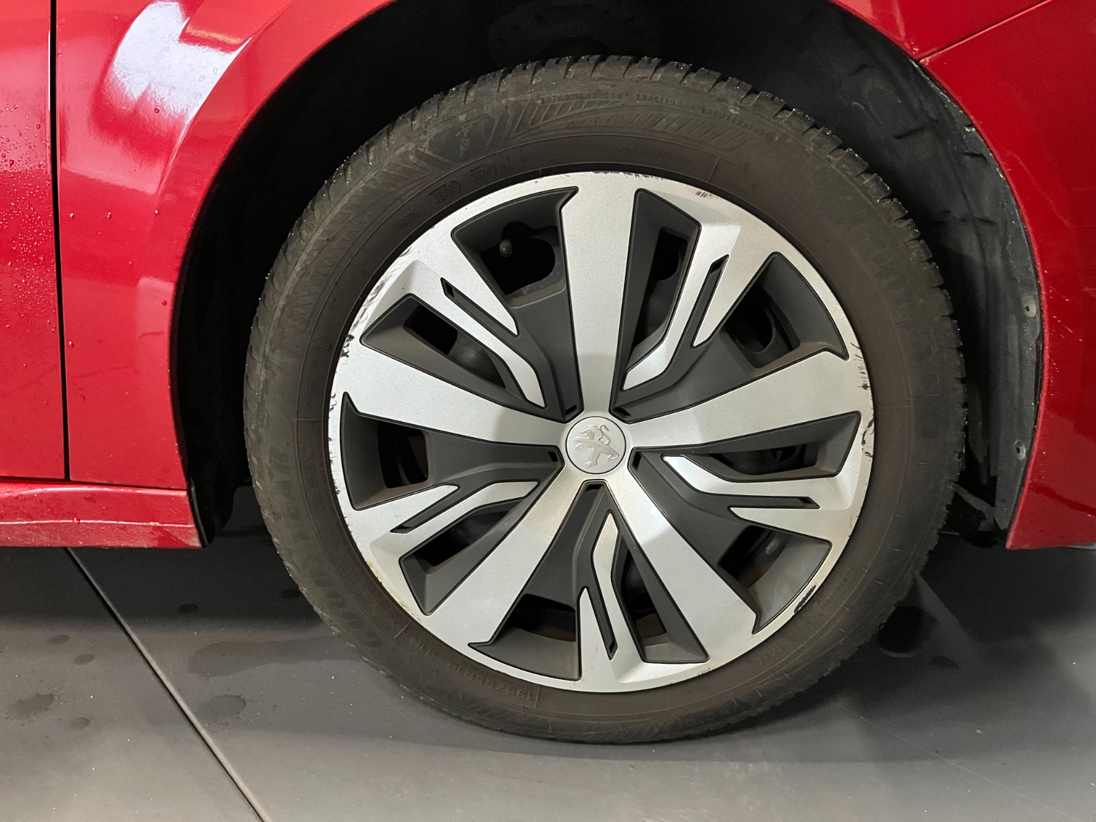 Photo véhicule PEUGEOT 208