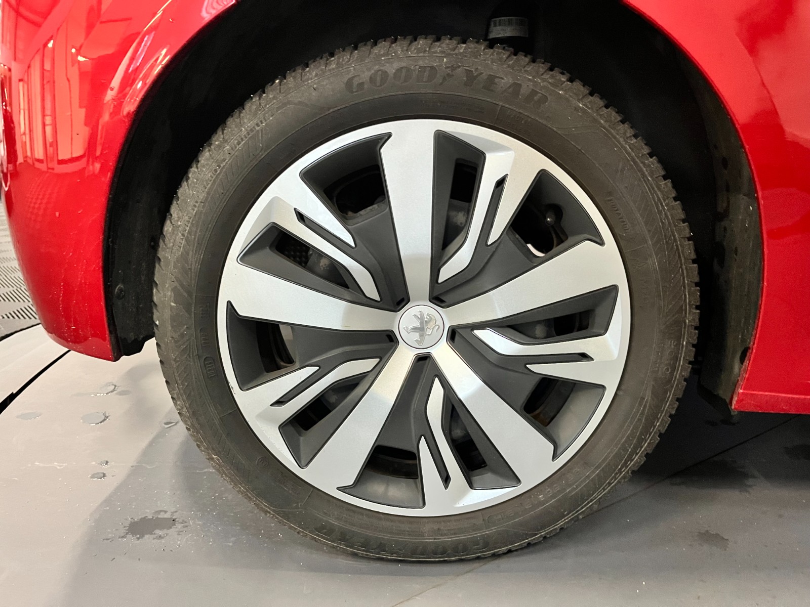 Photo véhicule PEUGEOT 208