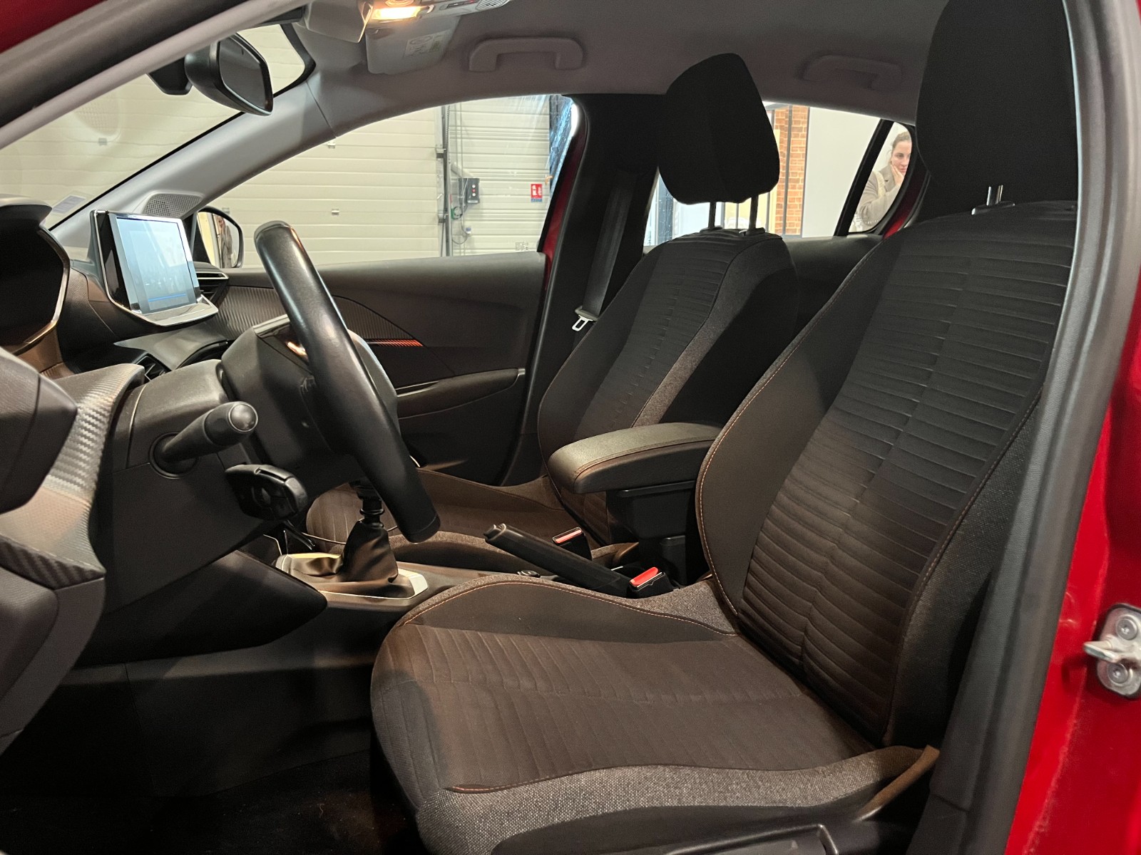 Photo véhicule PEUGEOT 208