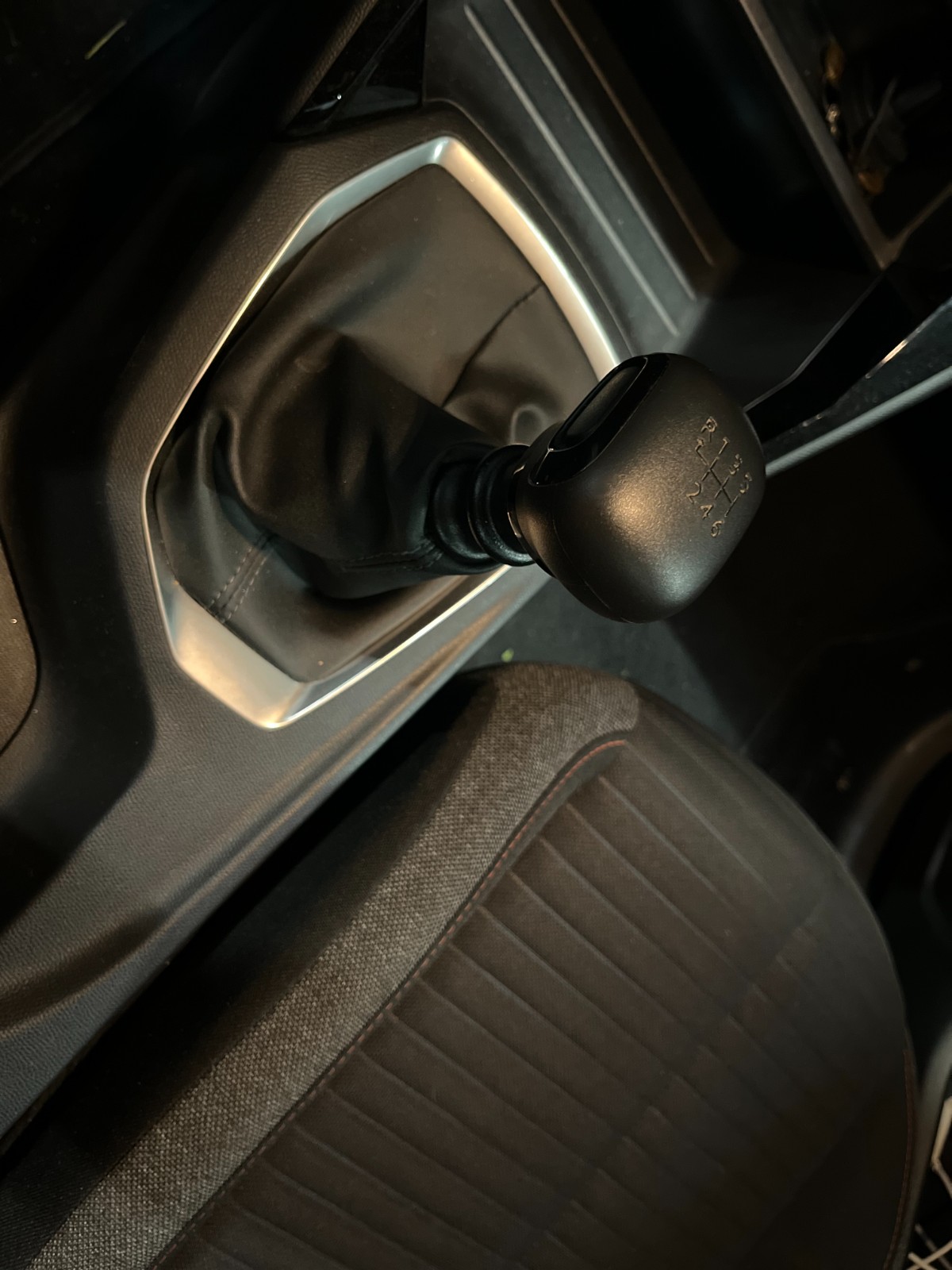 Photo véhicule PEUGEOT 208