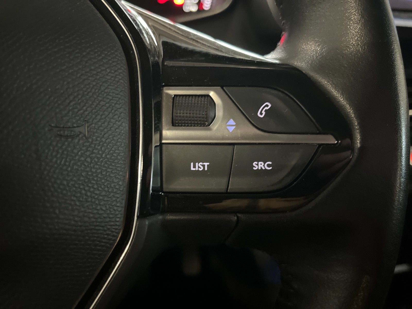 Photo véhicule PEUGEOT 208