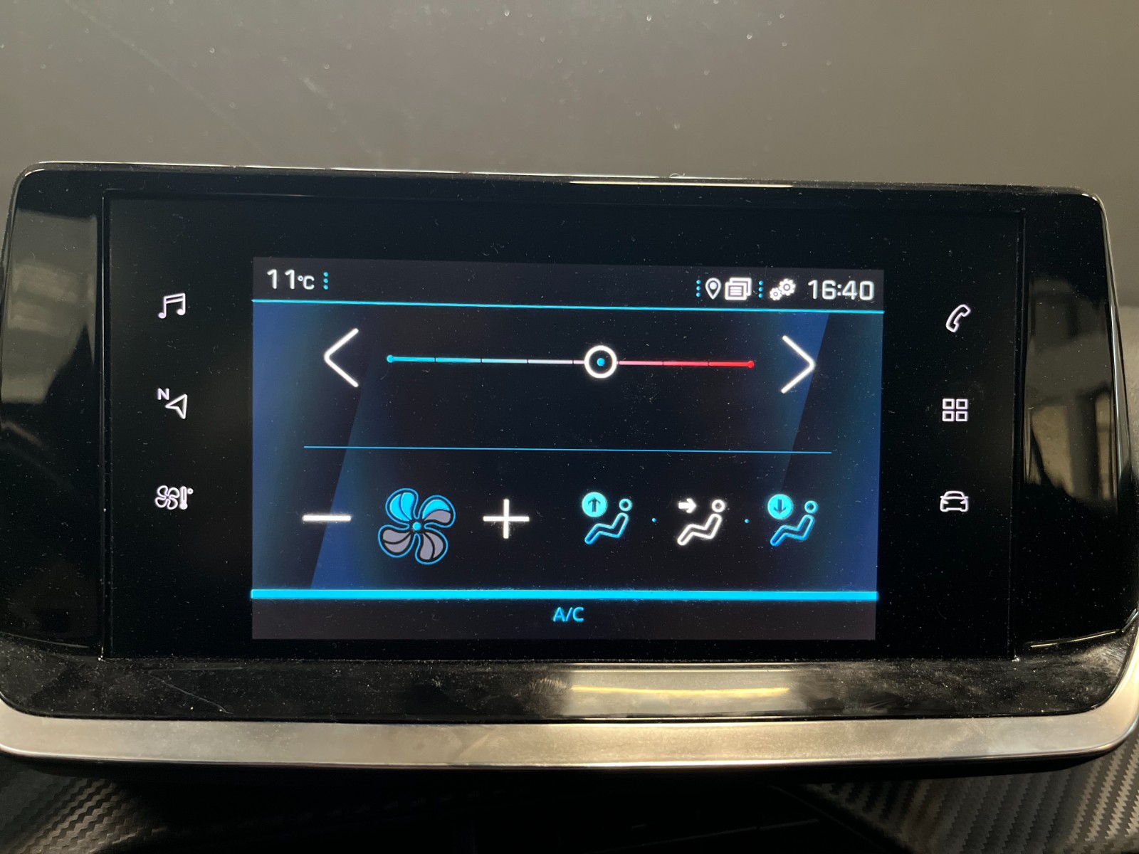 Photo véhicule PEUGEOT 208