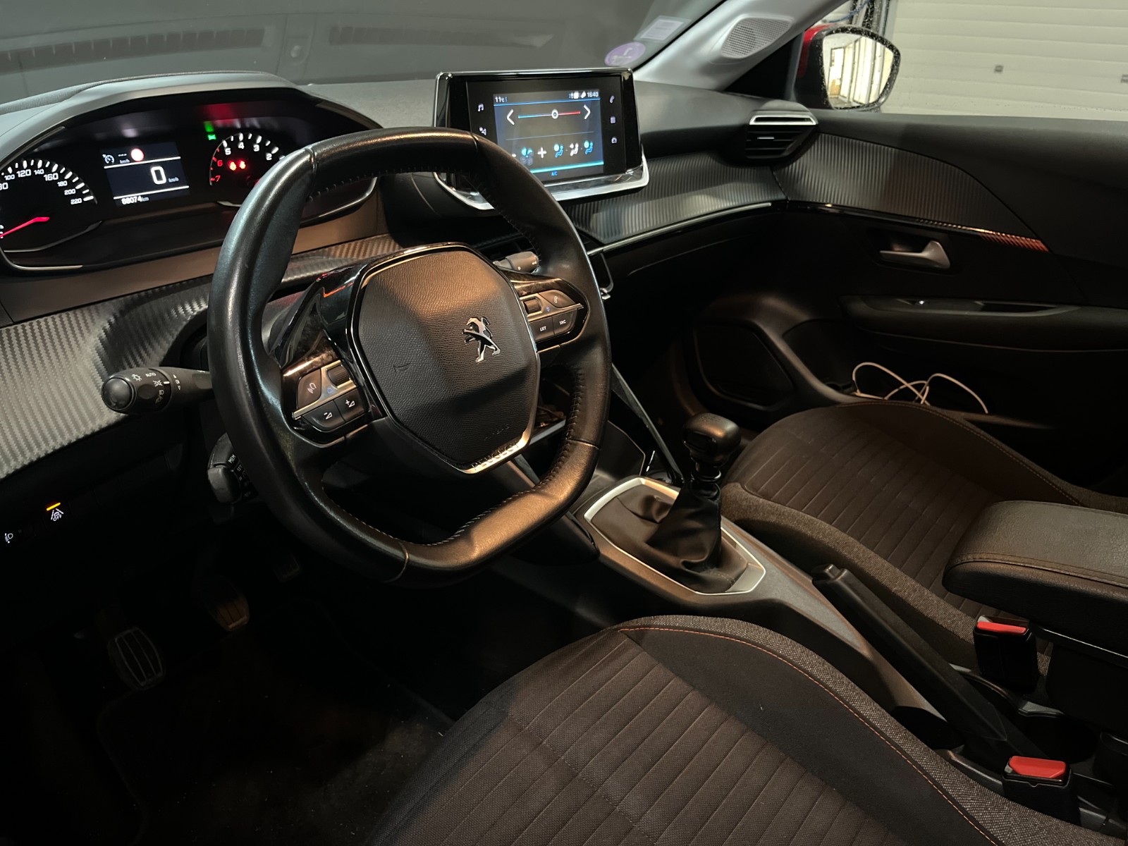 Photo véhicule PEUGEOT 208