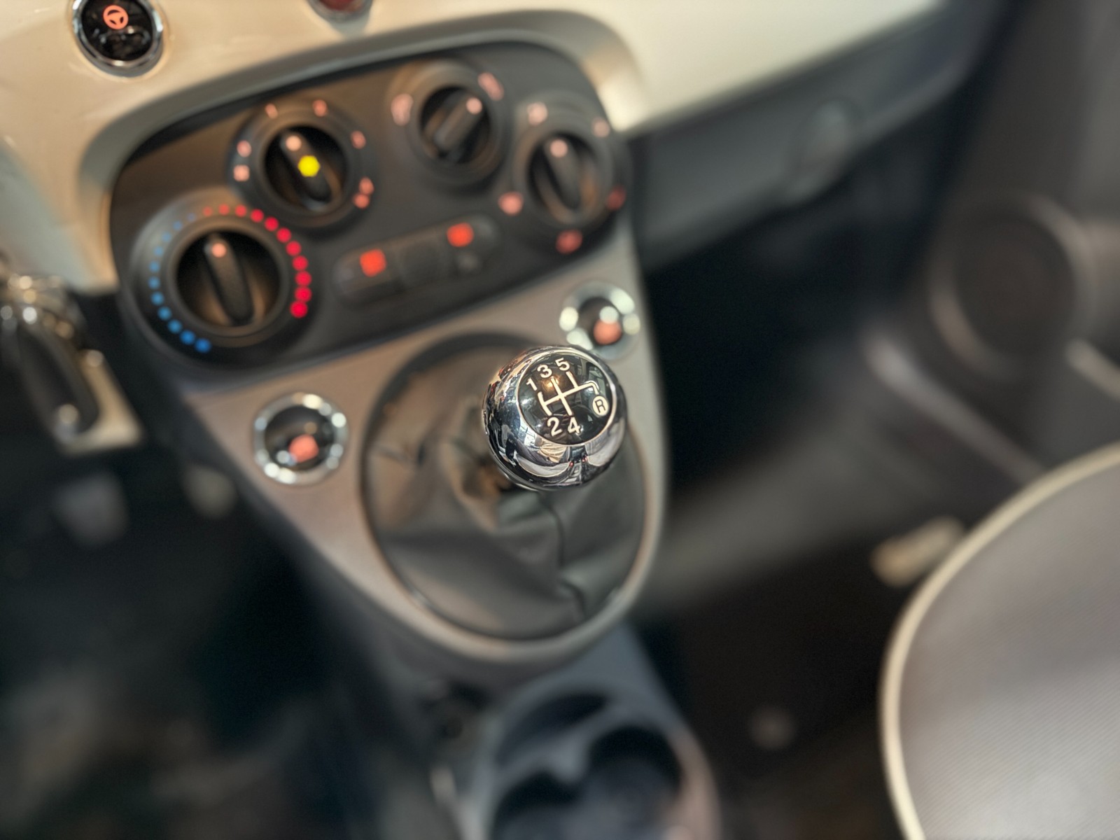 Photo véhicule FIAT 500 SERIE 6