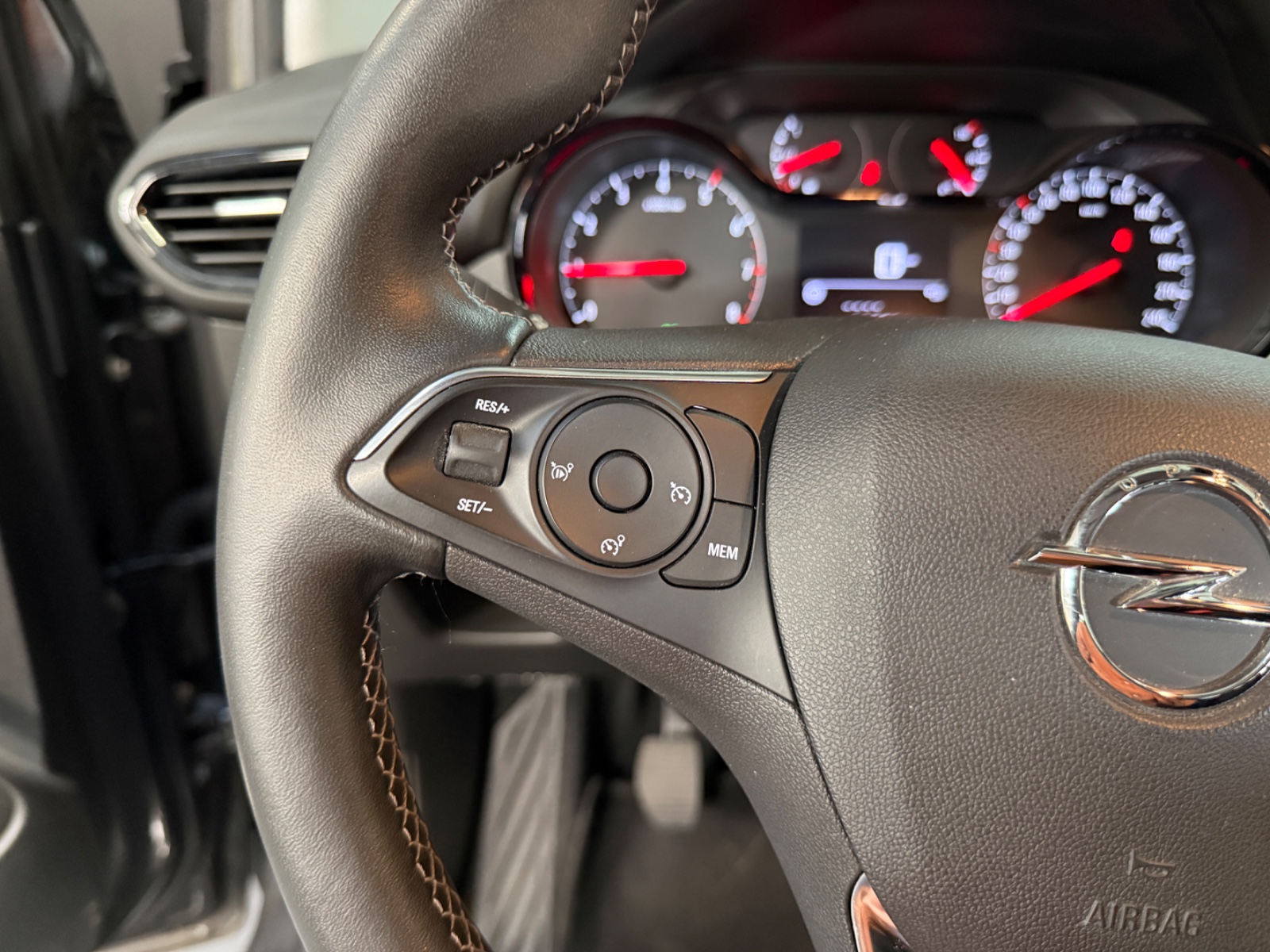 Photo véhicule OPEL CROSSLAND X