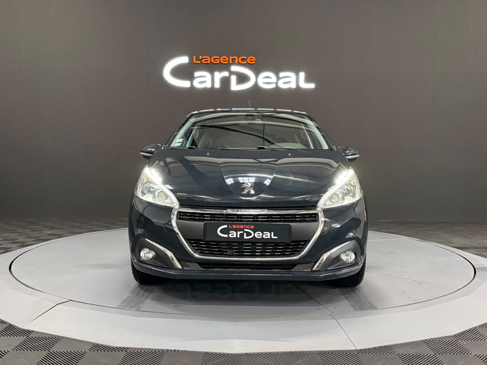 Photo véhicule PEUGEOT 208