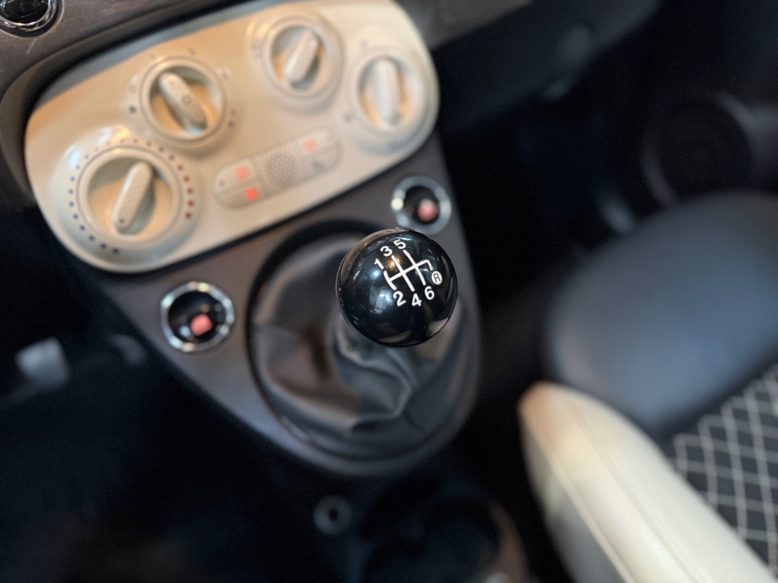 Photo véhicule FIAT 500 SERIE 9 EURO 6D-FULL