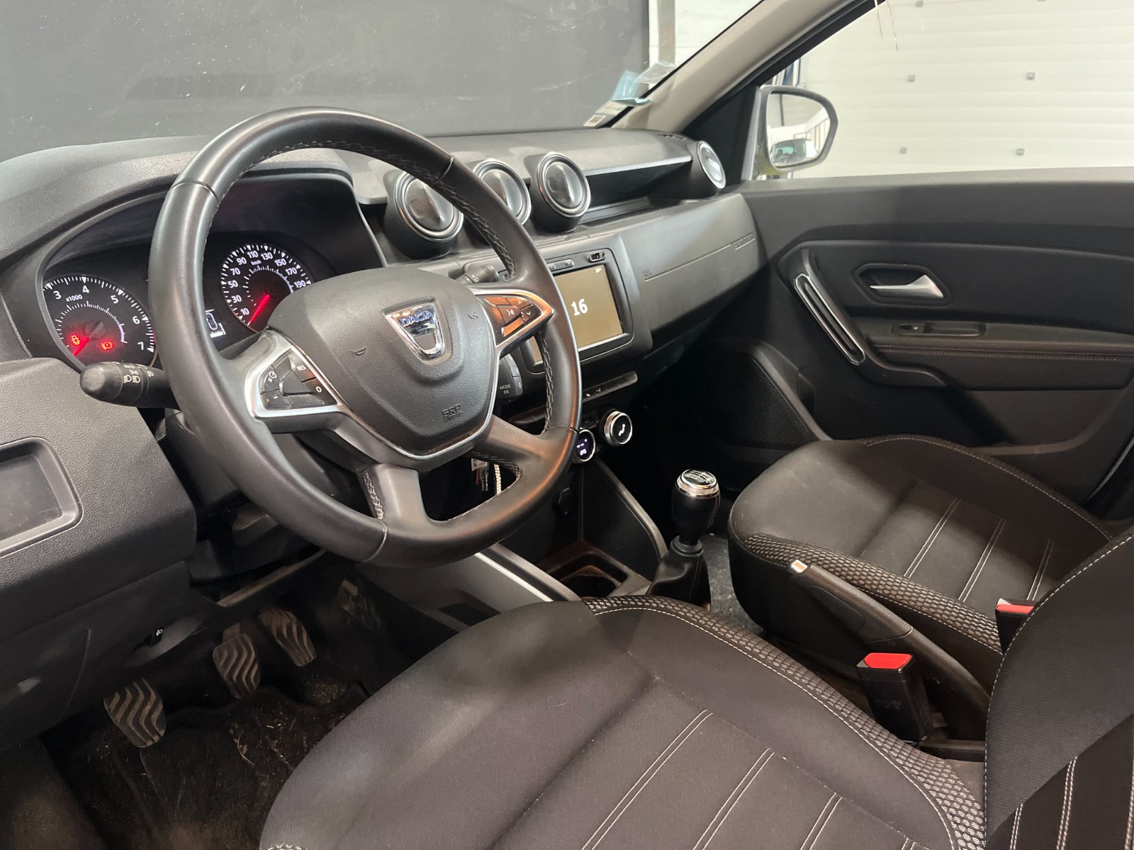 Photo véhicule DACIA DUSTER