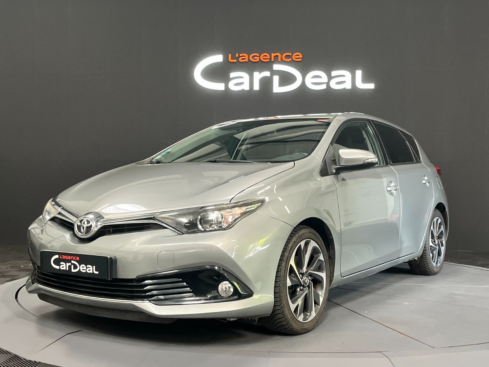TOYOTA AURIS 112 D-4D Design
