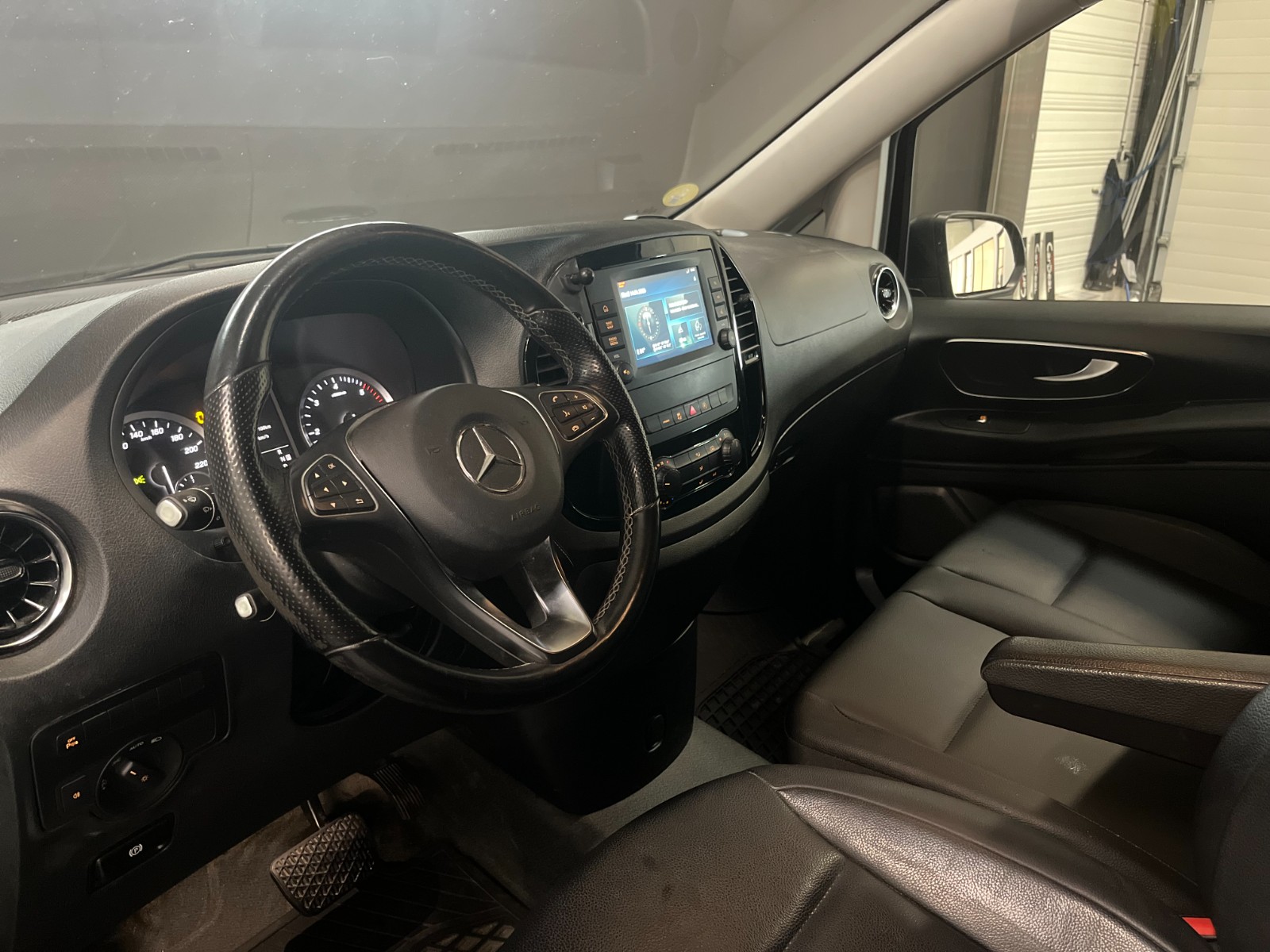 Photo véhicule MERCEDES VITO FOURGON