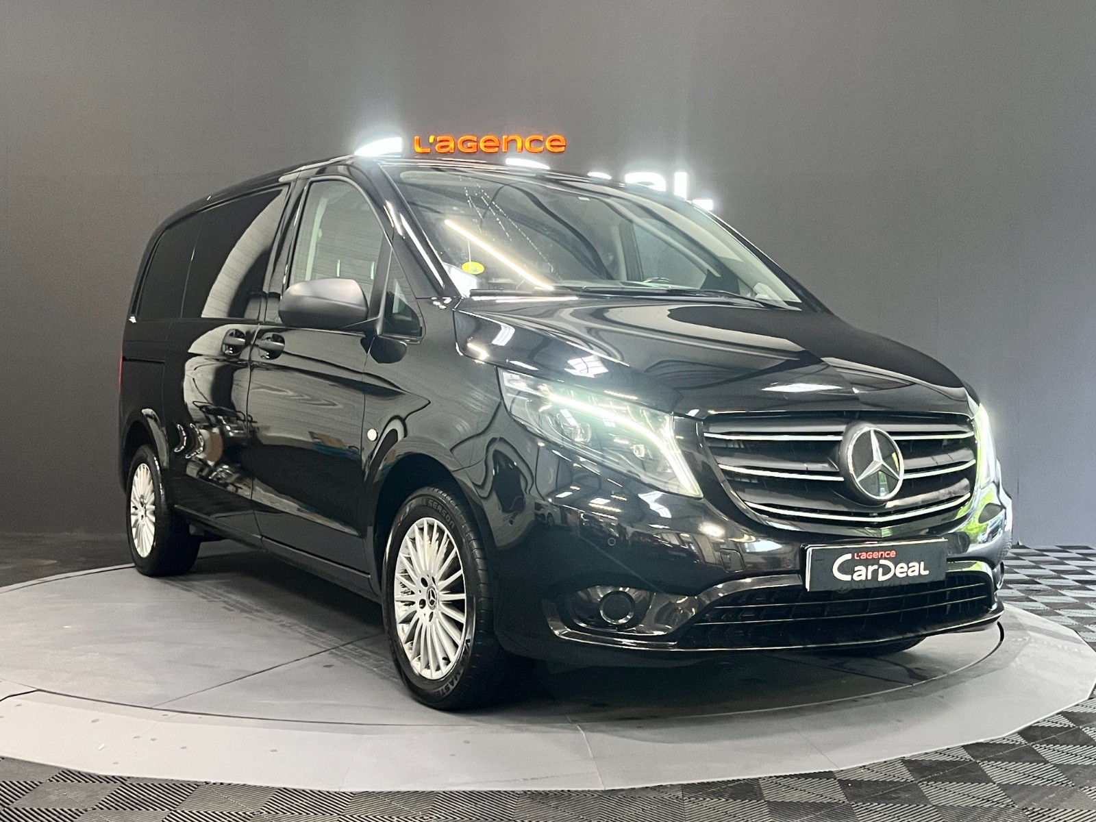 Photo véhicule MERCEDES VITO FOURGON