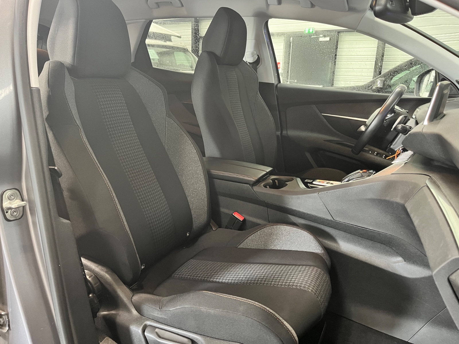 Photo véhicule PEUGEOT 3008