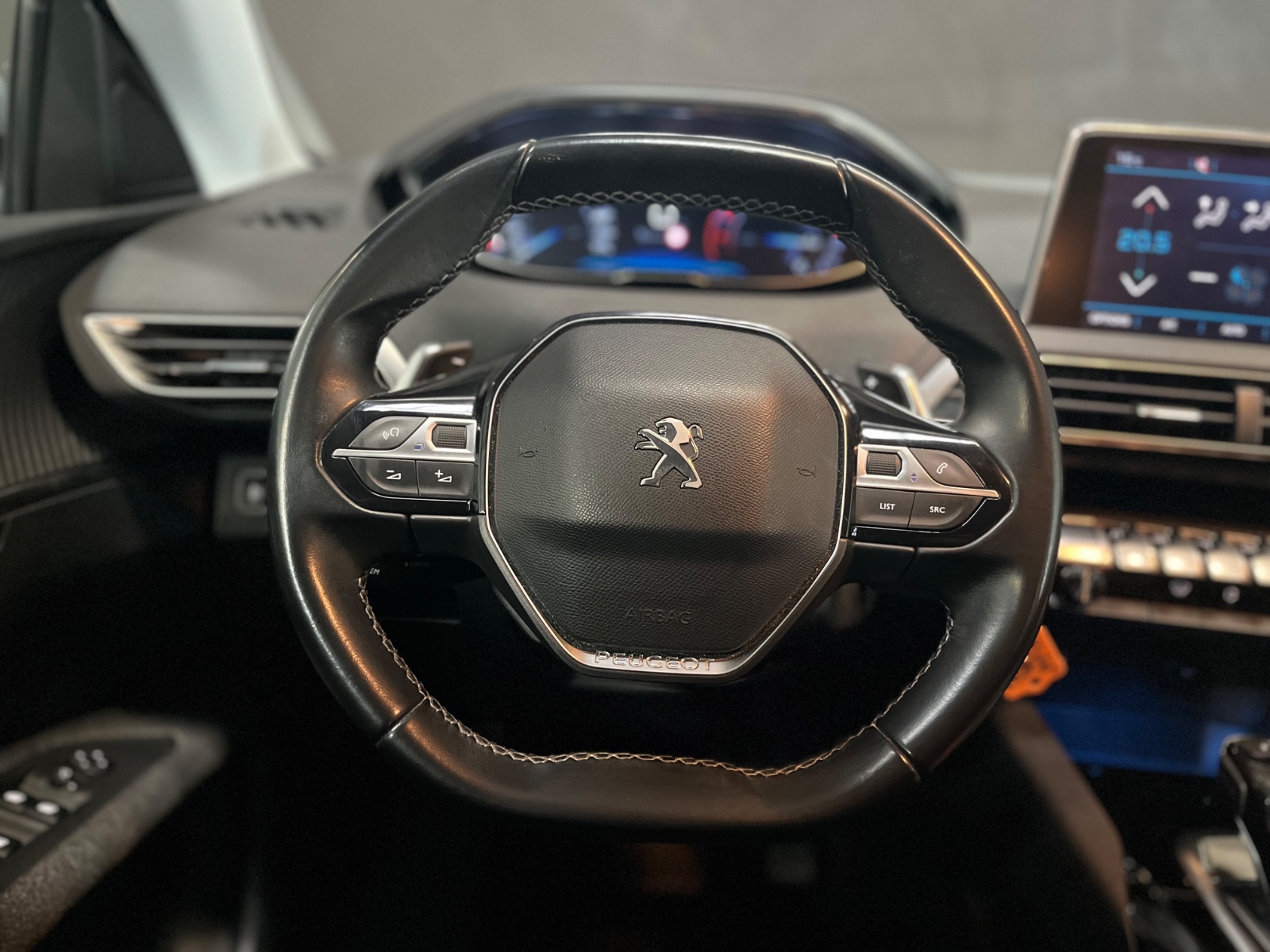 Photo véhicule PEUGEOT 3008