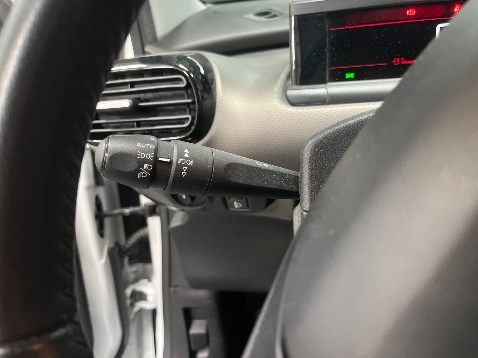 Photo véhicule CITROEN C4 CACTUS