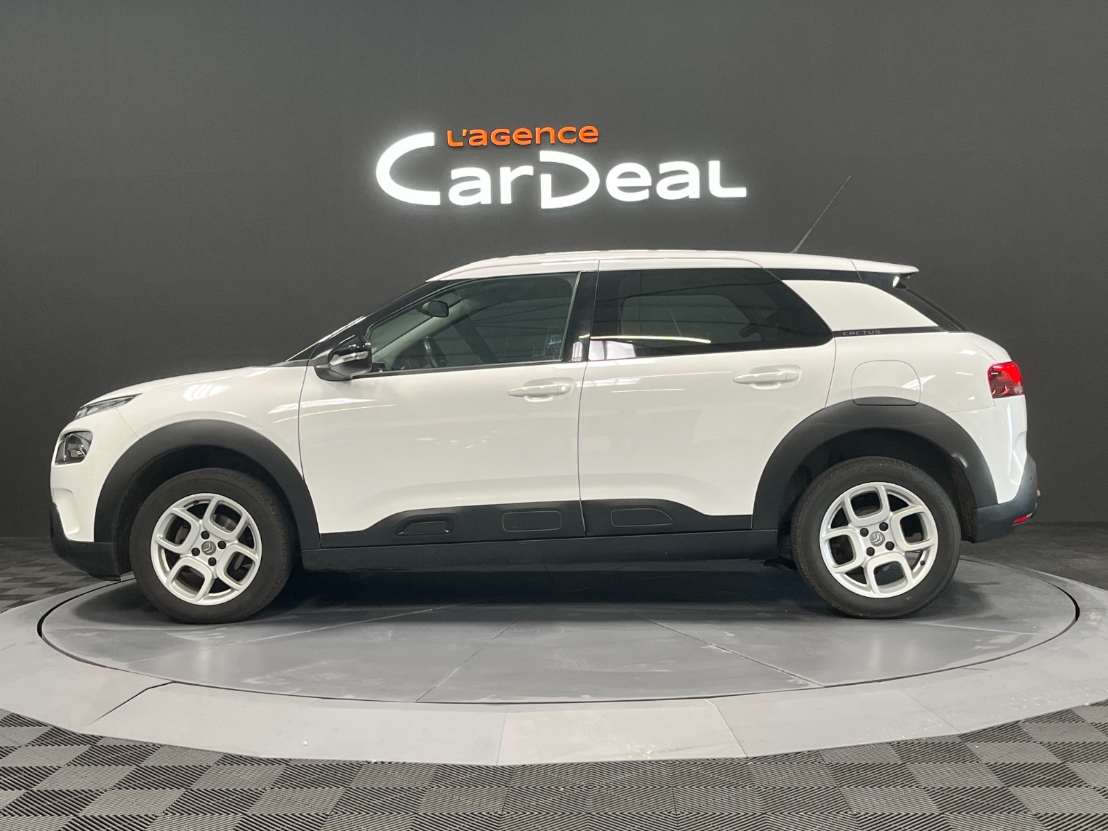 Photo véhicule CITROEN C4 CACTUS