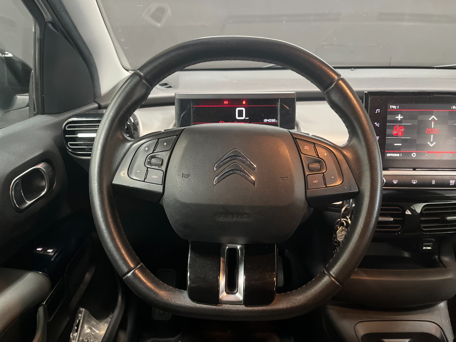 Photo véhicule CITROEN C4 CACTUS