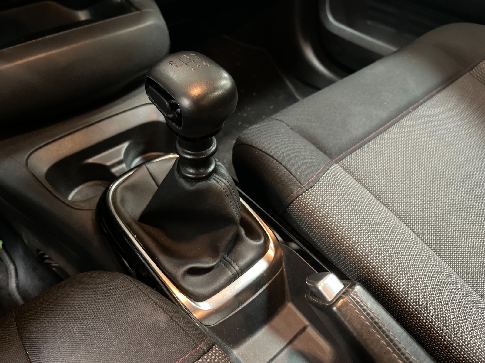 Photo véhicule CITROEN C4 CACTUS