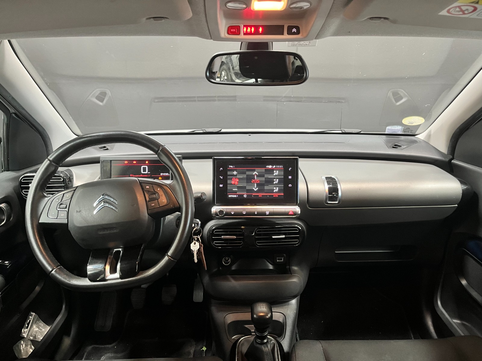 Photo véhicule CITROEN C4 CACTUS