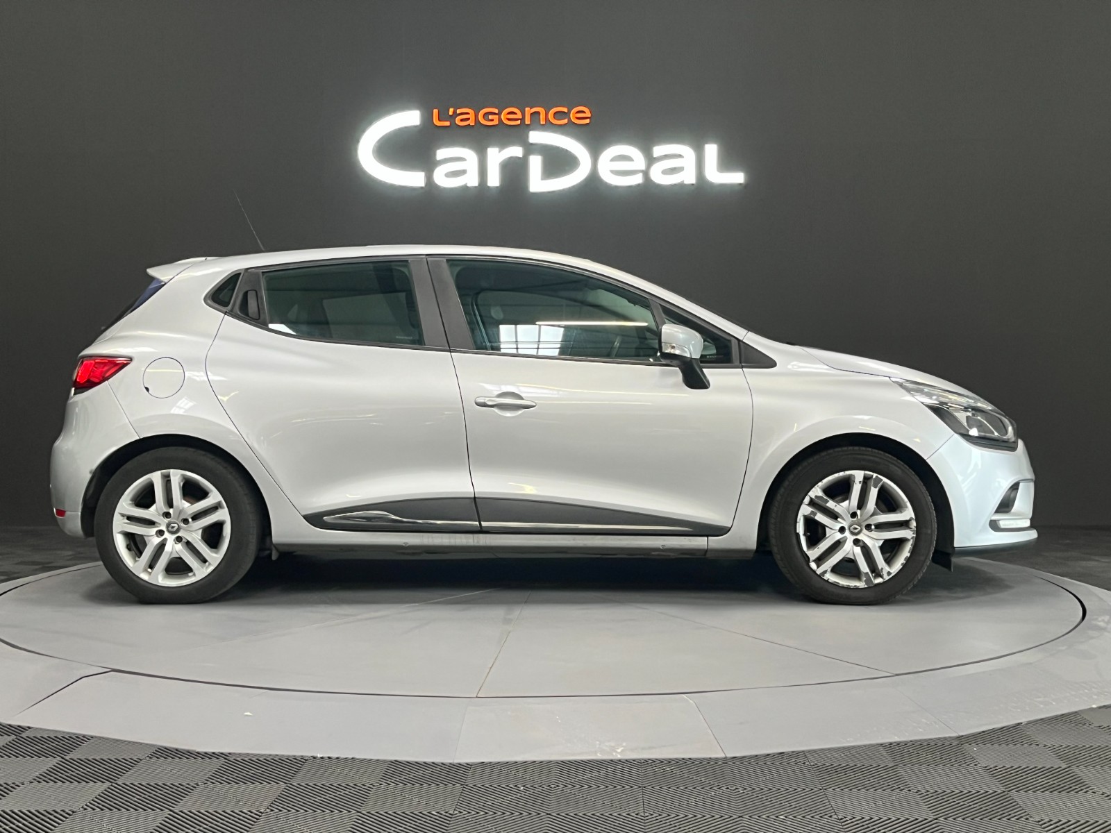 Photo véhicule RENAULT CLIO IV