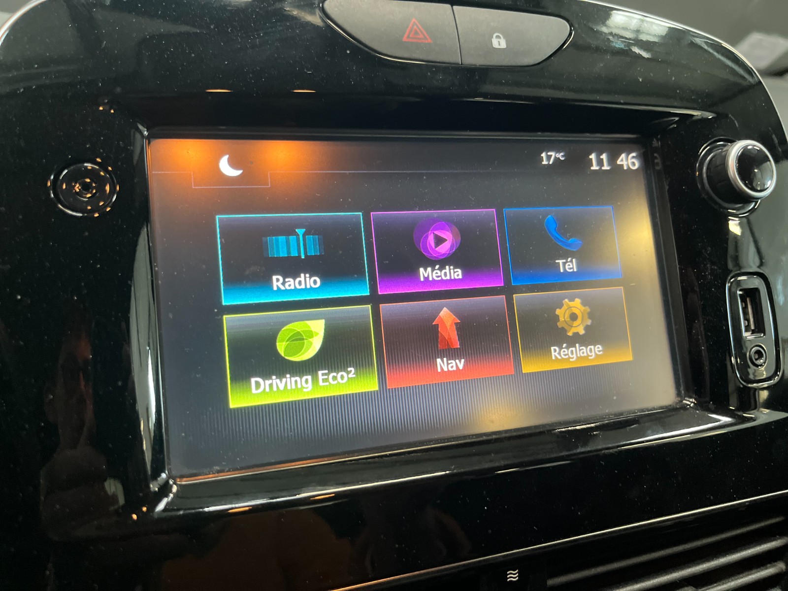 Photo véhicule RENAULT CLIO IV