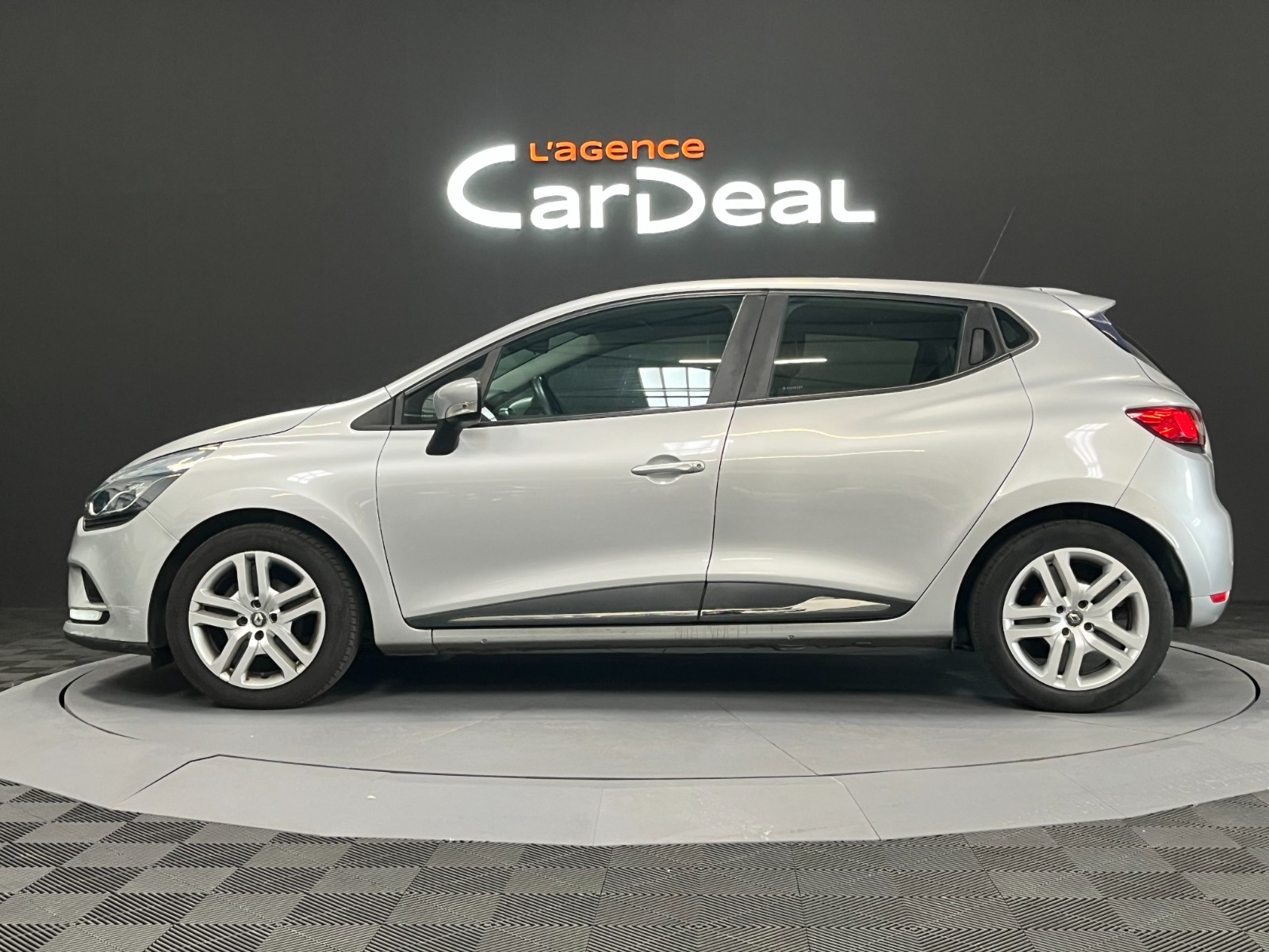 Photo véhicule RENAULT CLIO IV