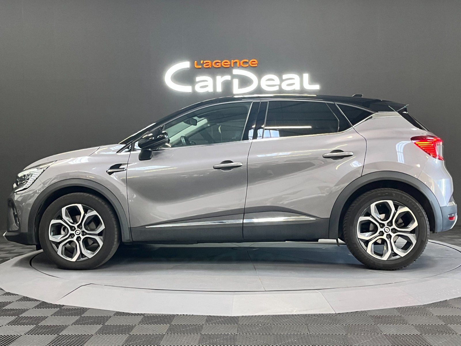 Photo véhicule RENAULT CAPTUR