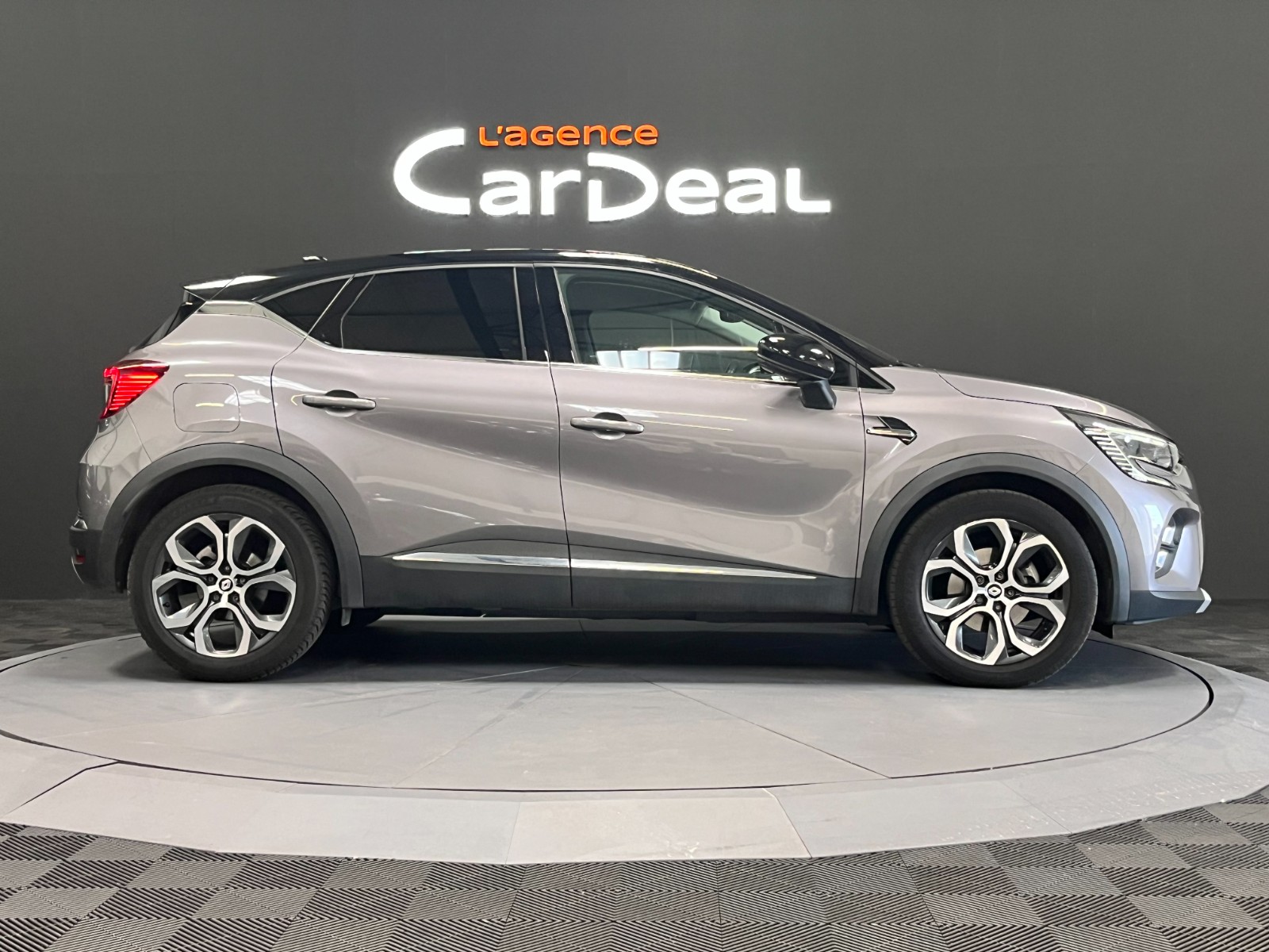 Photo véhicule RENAULT CAPTUR
