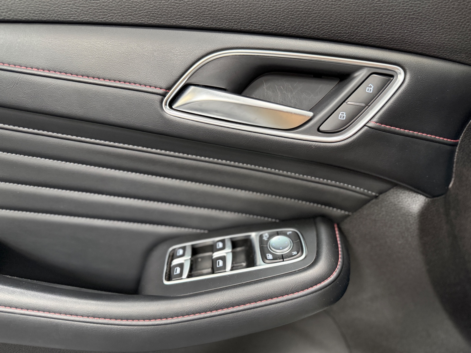 Photo véhicule MG EHS