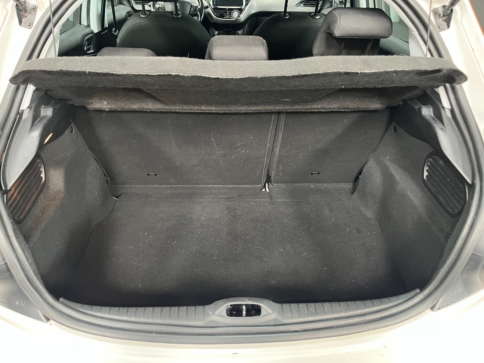 Photo véhicule PEUGEOT 208