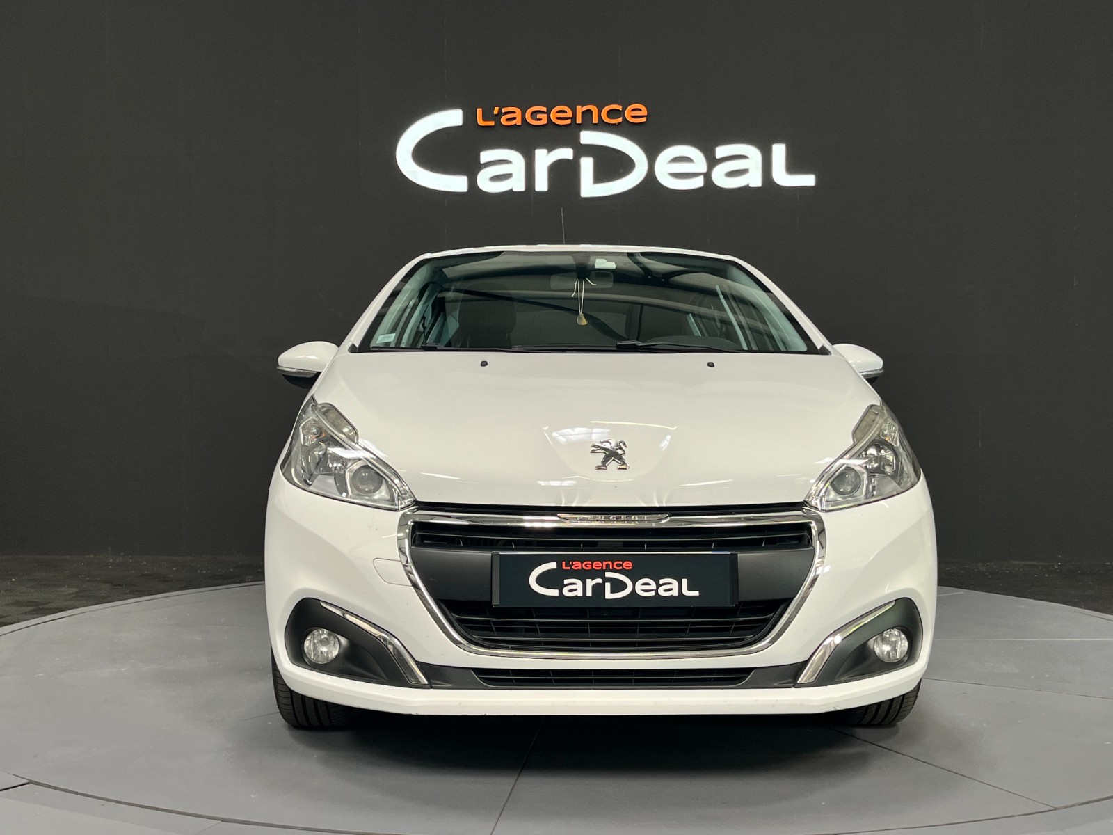 Photo véhicule PEUGEOT 208