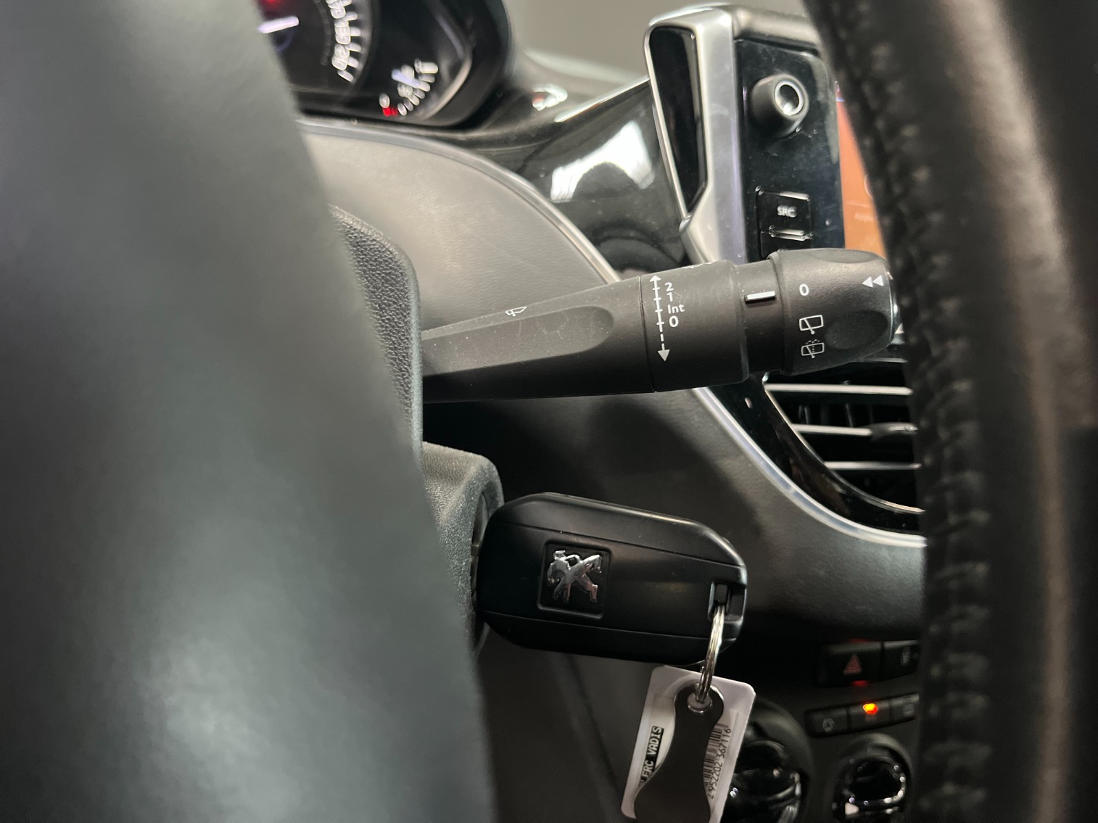 Photo véhicule PEUGEOT 208