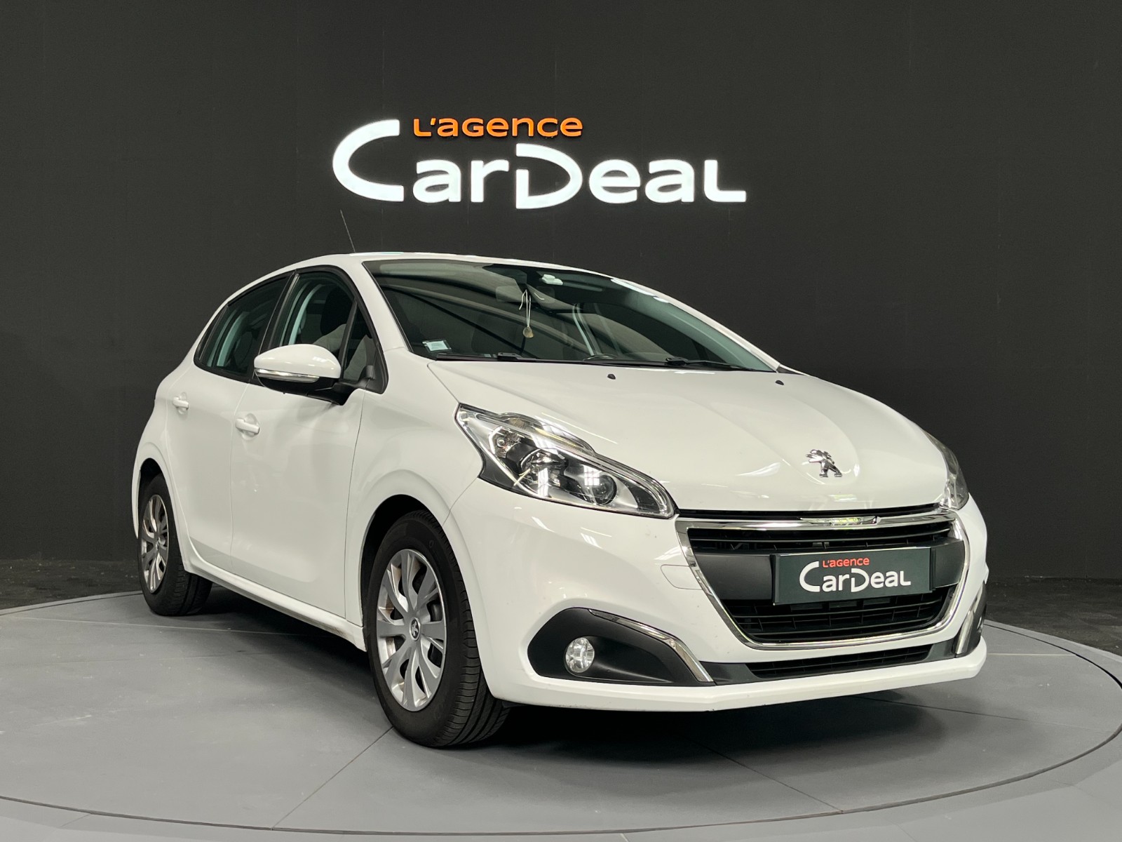 Photo véhicule PEUGEOT 208