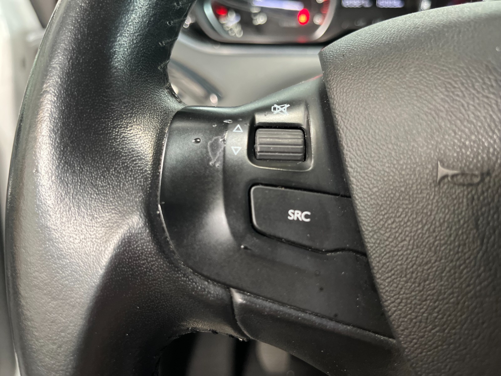 Photo véhicule PEUGEOT 208