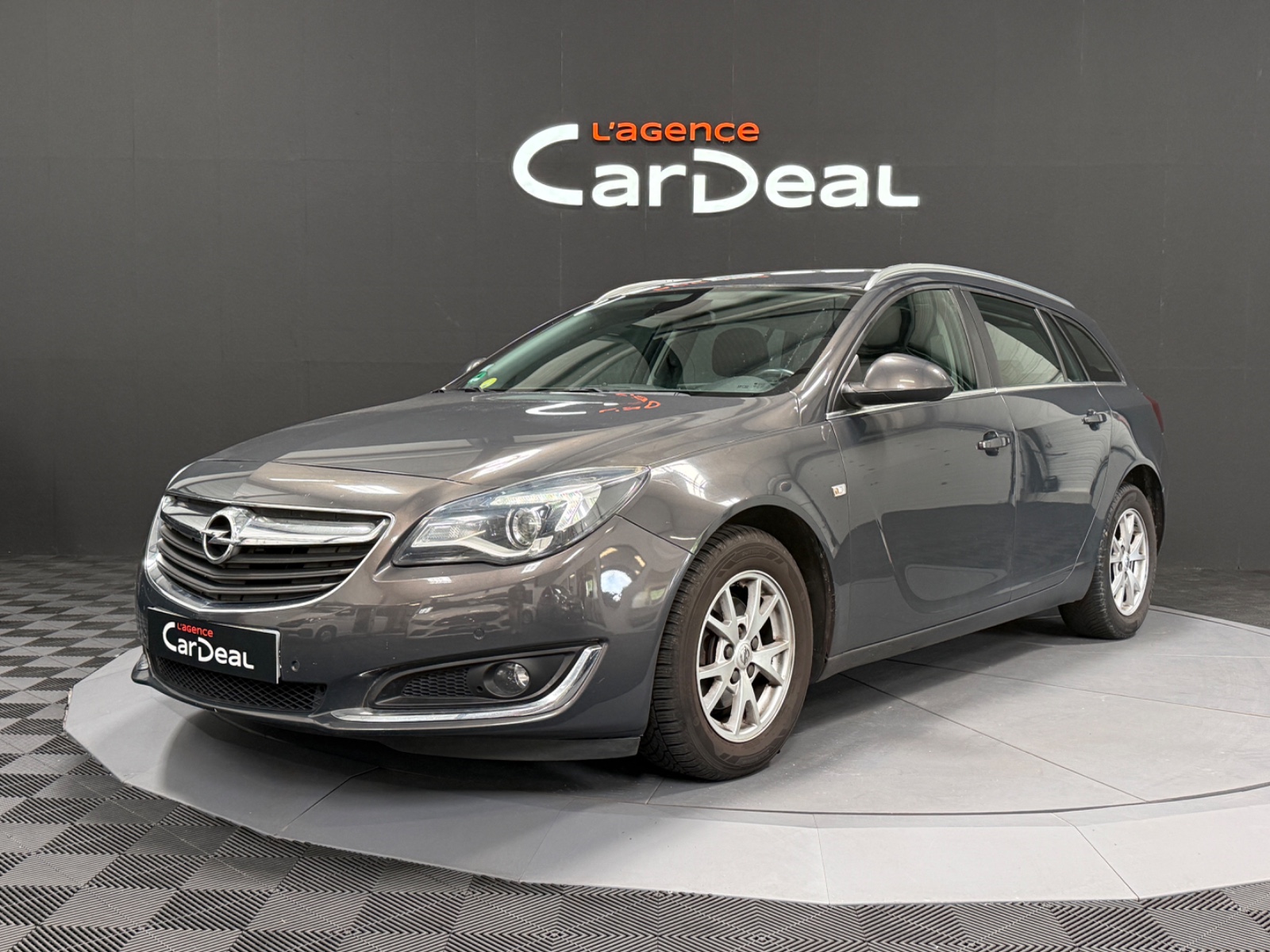 Photo véhicule OPEL INSIGNIA SPORTS TOURER