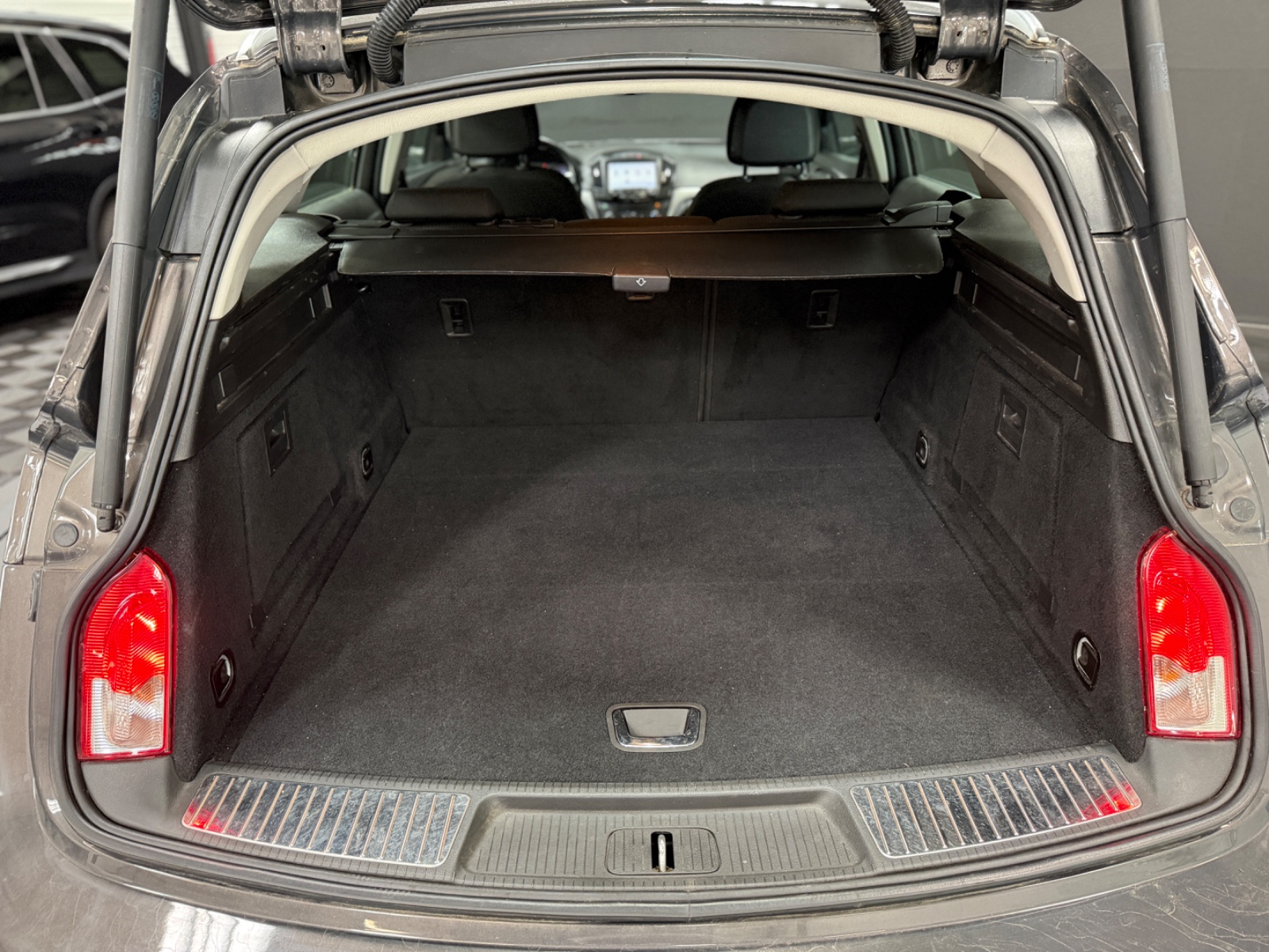 Photo véhicule OPEL INSIGNIA SPORTS TOURER