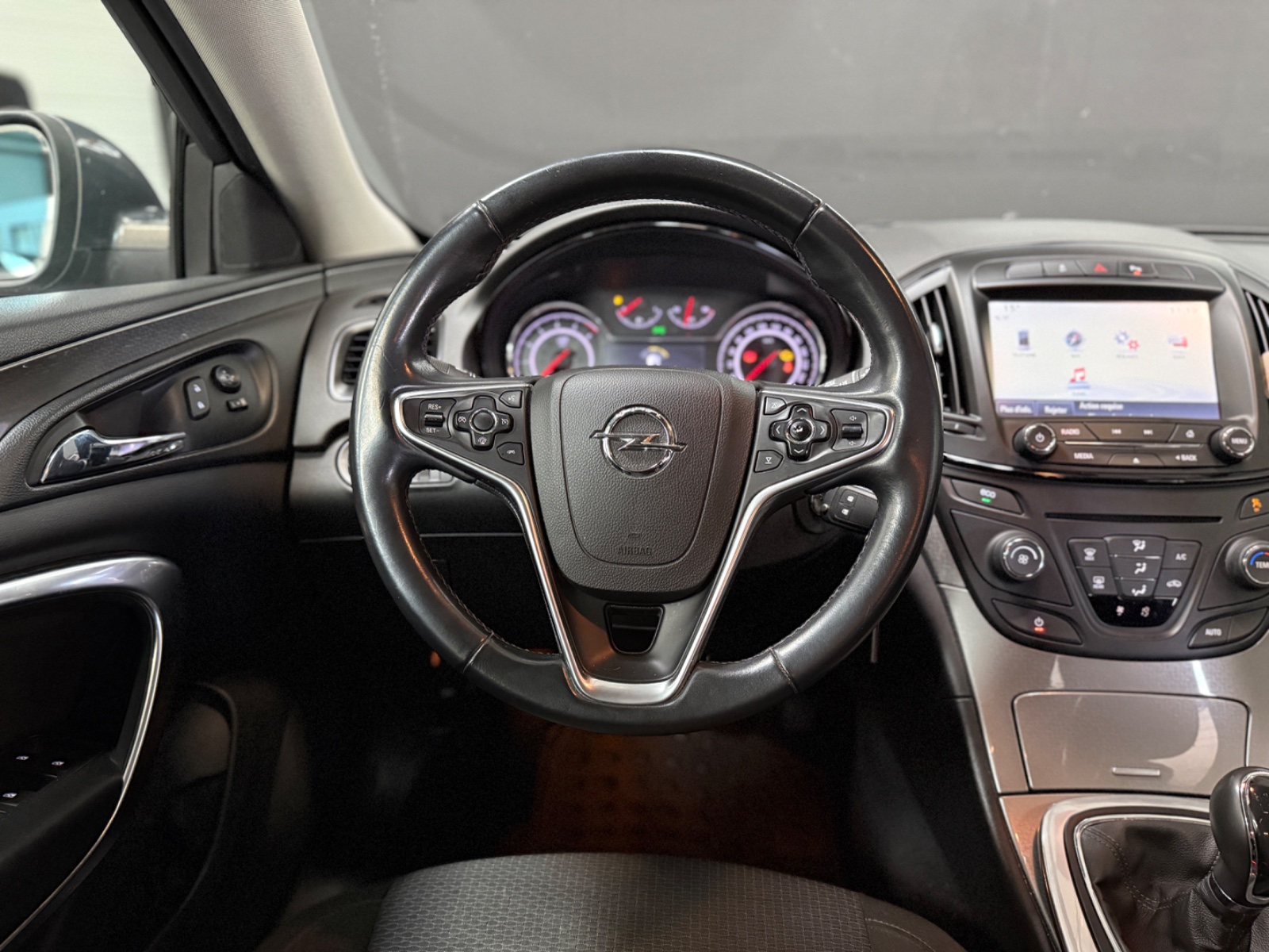 Photo véhicule OPEL INSIGNIA SPORTS TOURER