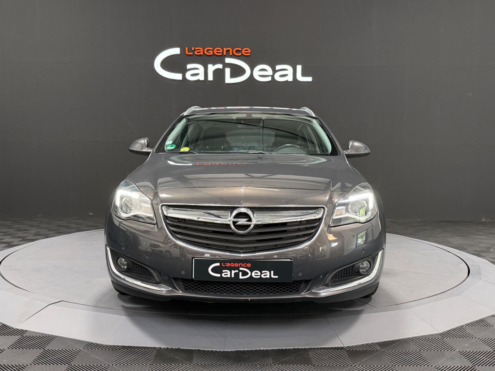 Photo véhicule OPEL INSIGNIA SPORTS TOURER